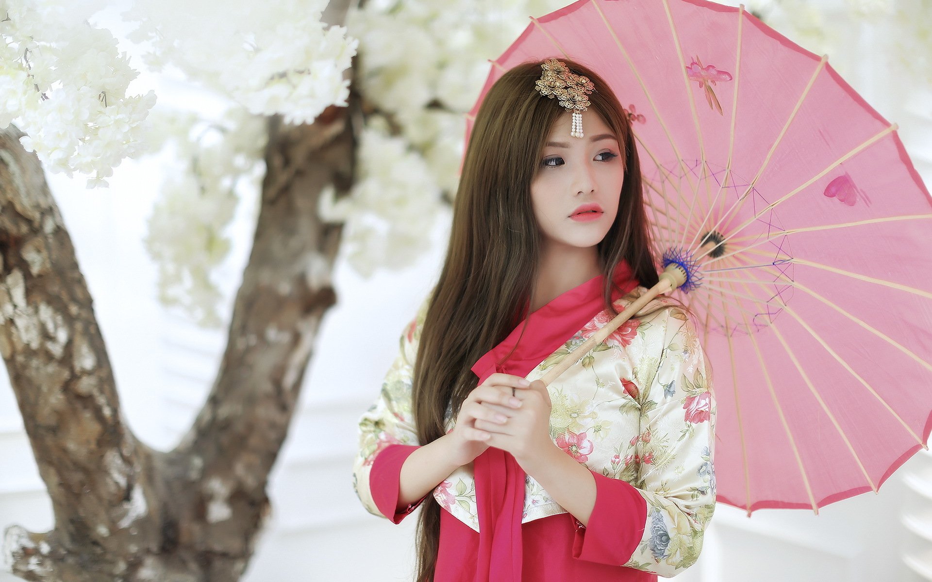 Asian Blossom Kimono Parasol Woman 1920x1200