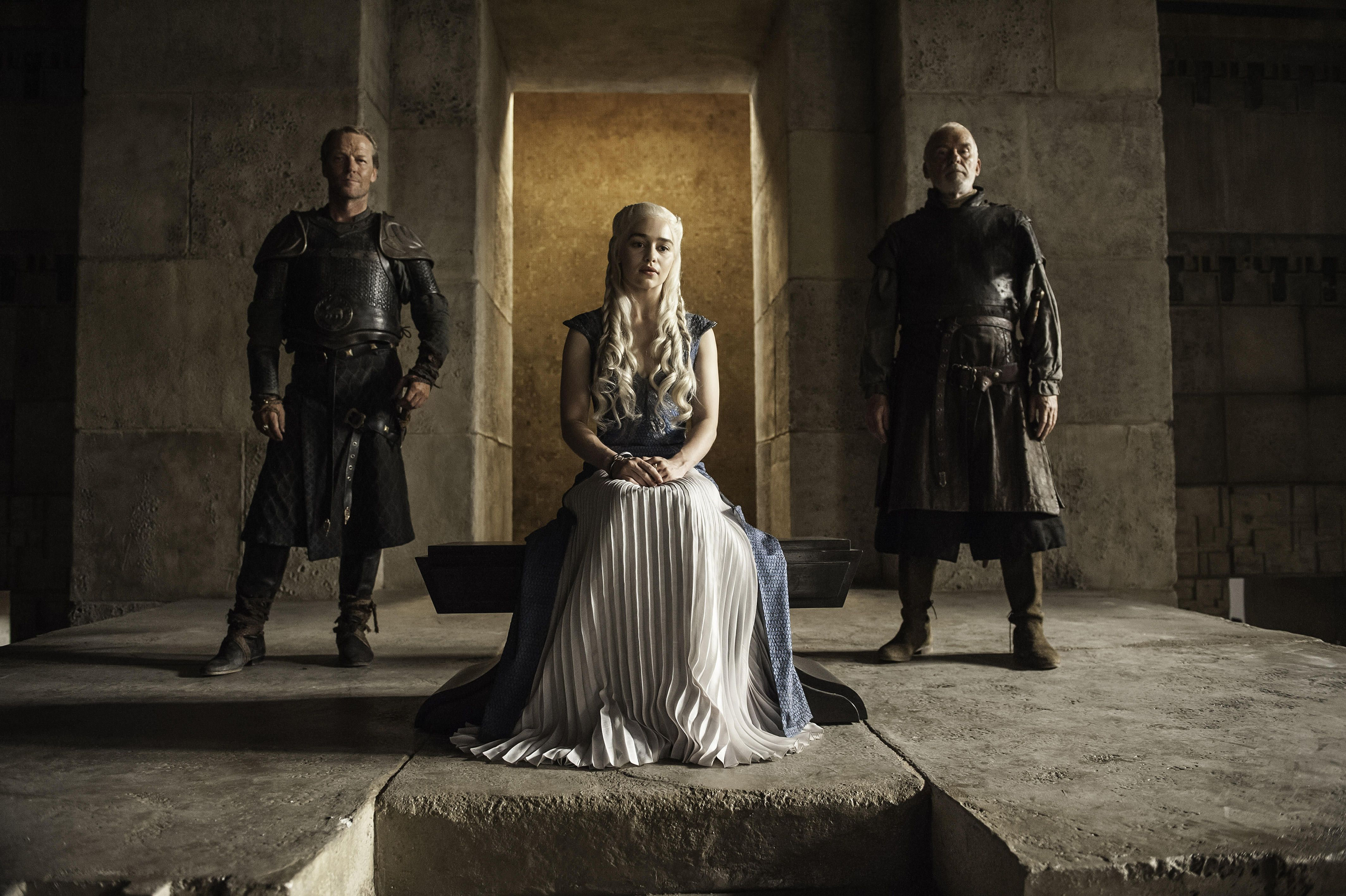 Barristan Selmy Daenerys Targaryen Emilia Clarke Iain Glen Ian Mcelhinney Jorah Mormont 3000x1997