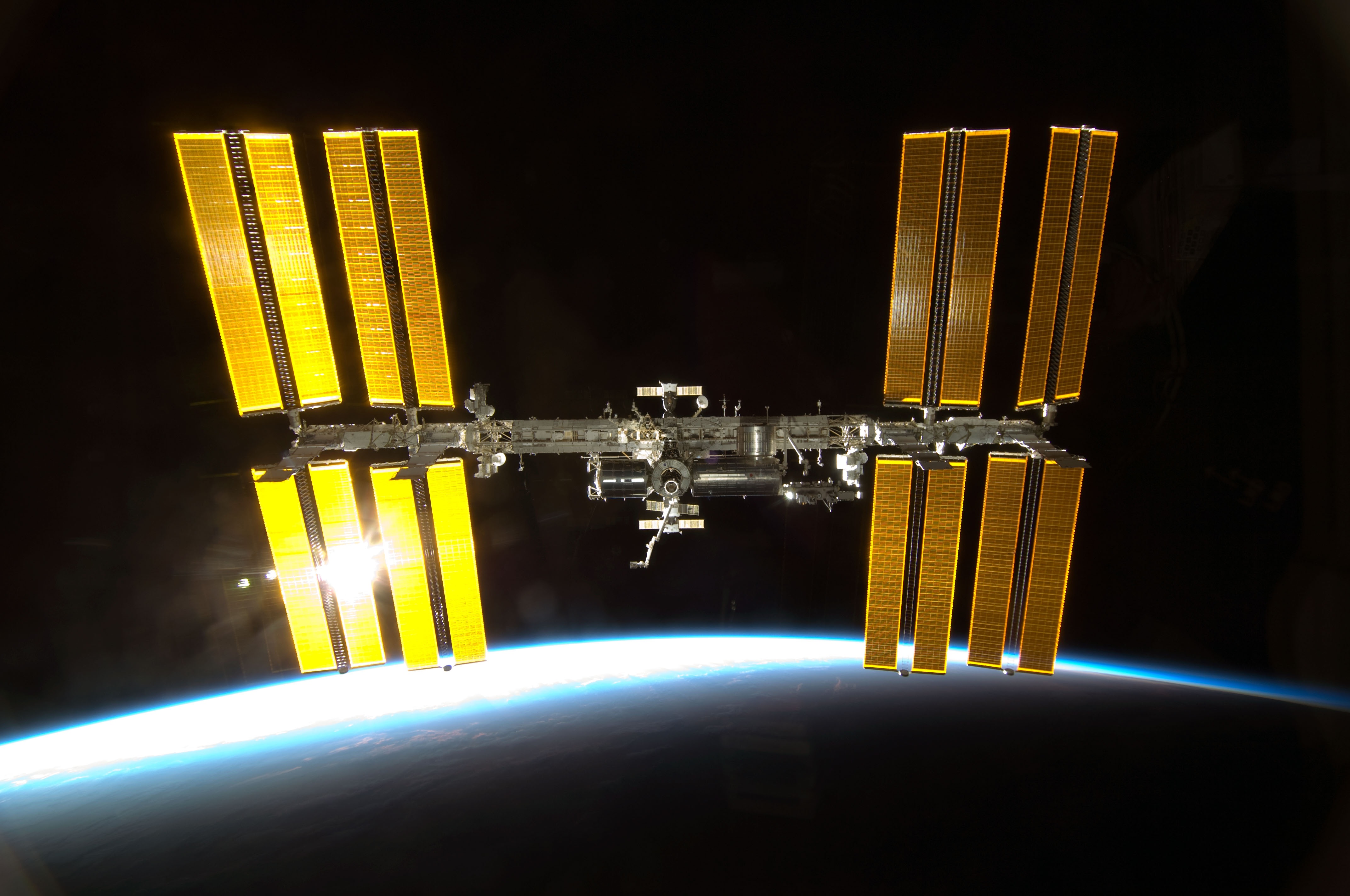 International Space Station Satelite 4288x2848