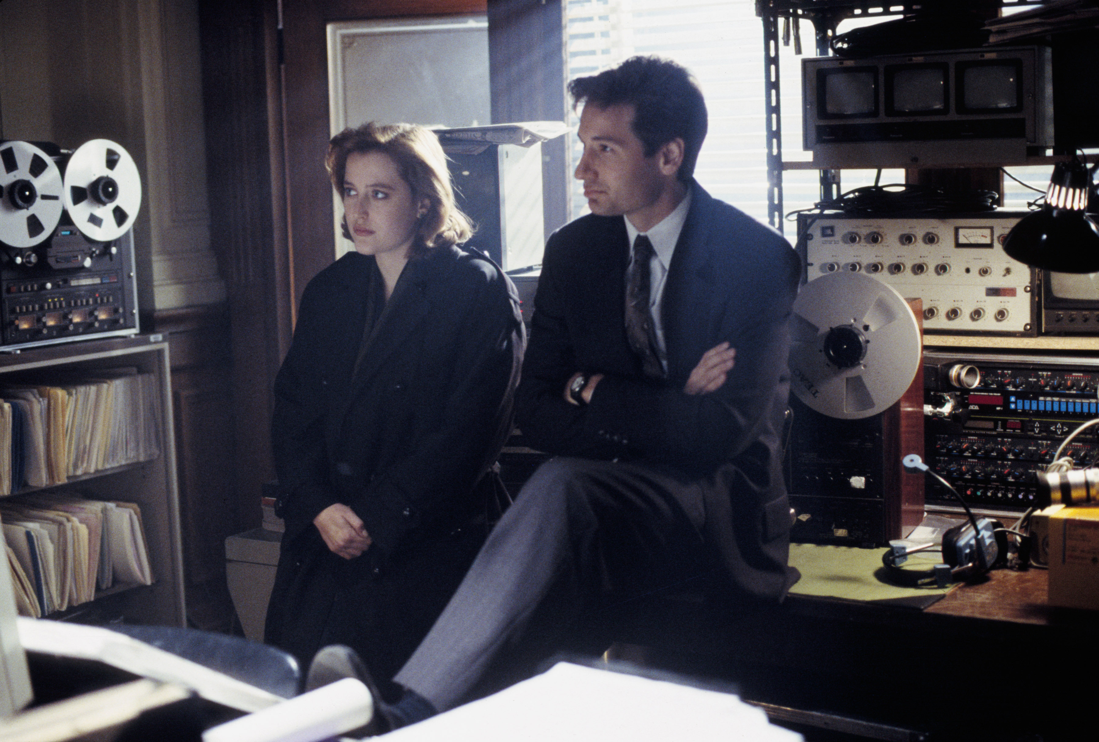 TV Show The X Files 3600x2431