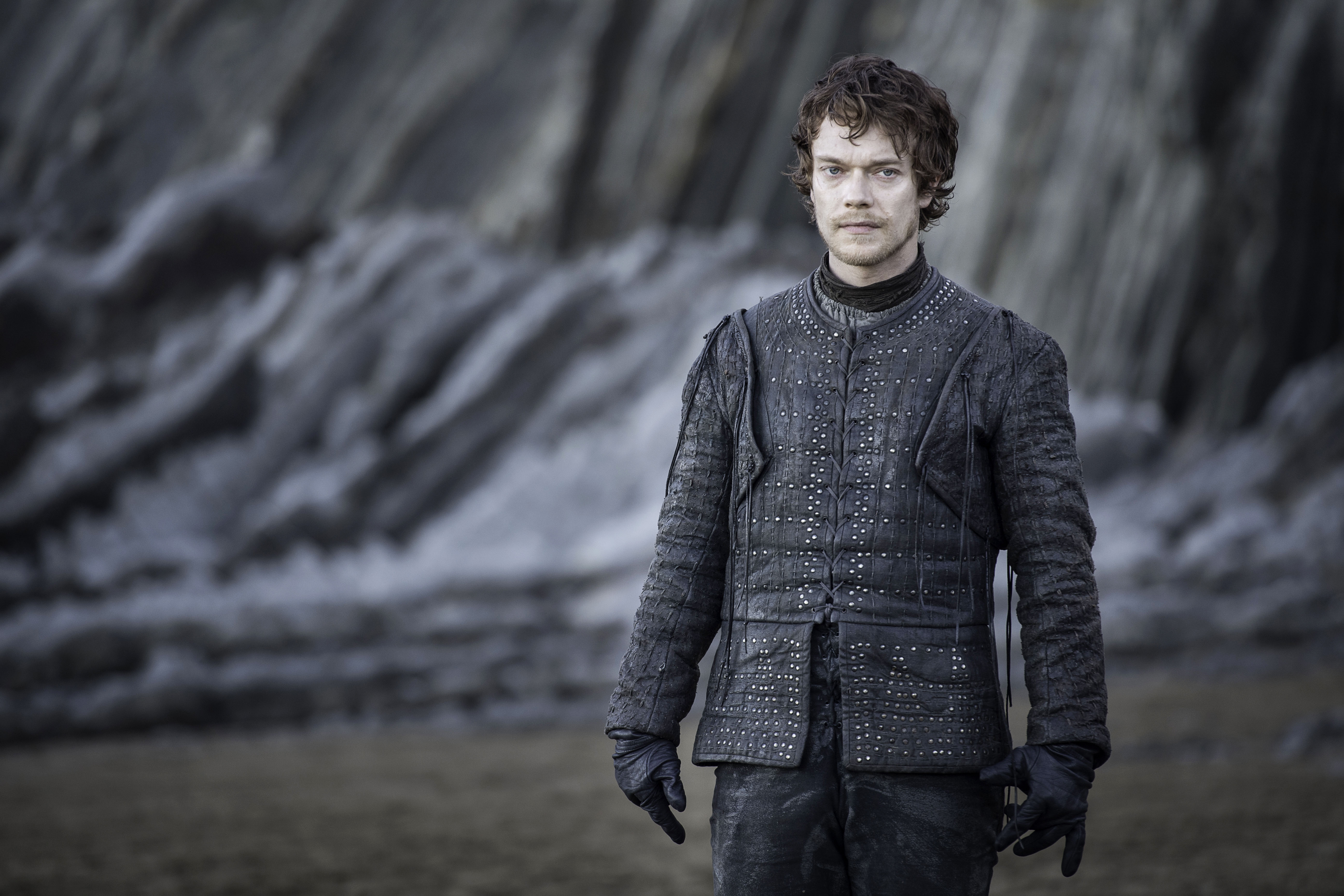 Alfie Allen Theon Greyjoy 5568x3712