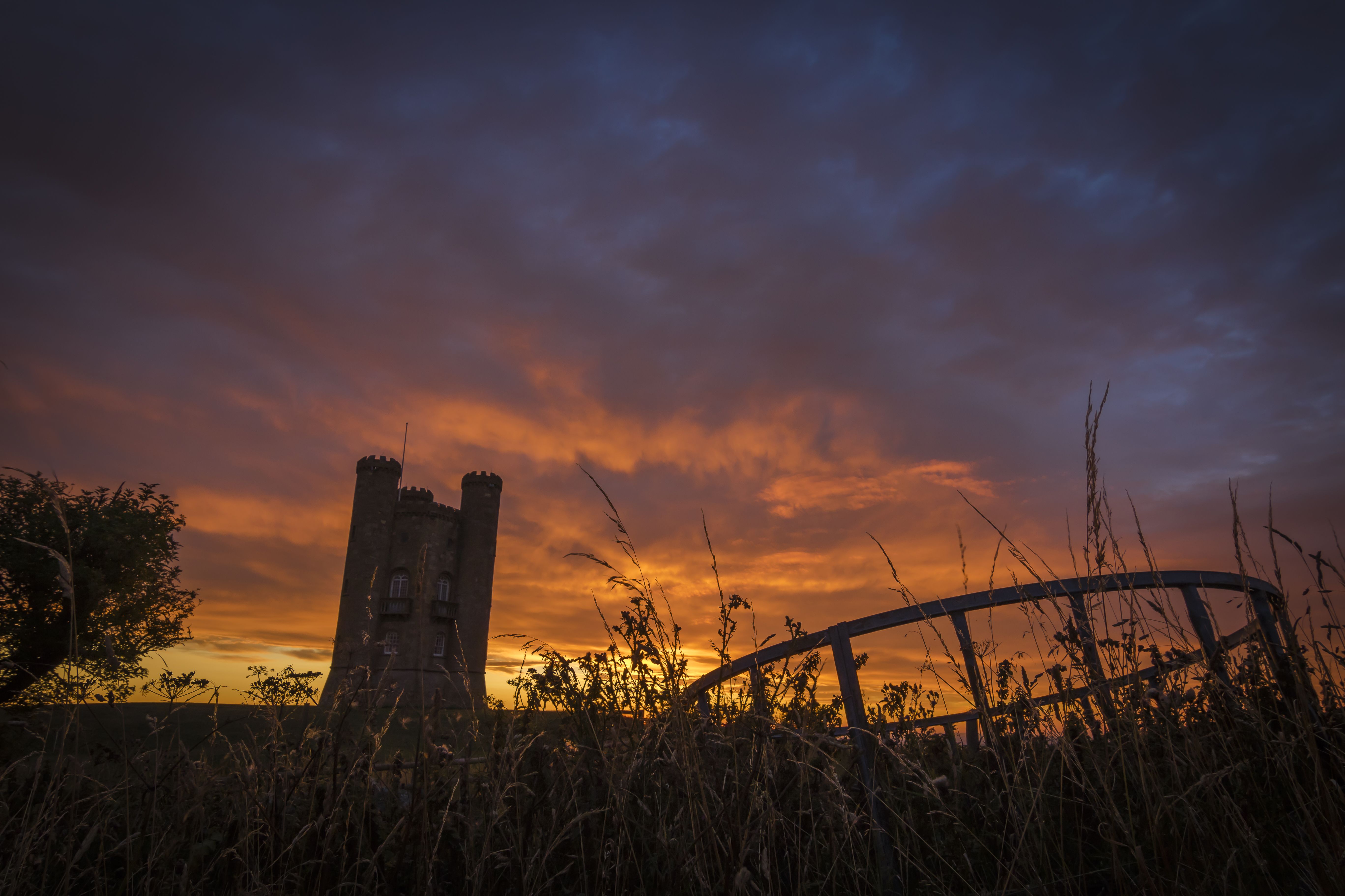 Man Made Broadway Tower Worcestershire 5472x3648