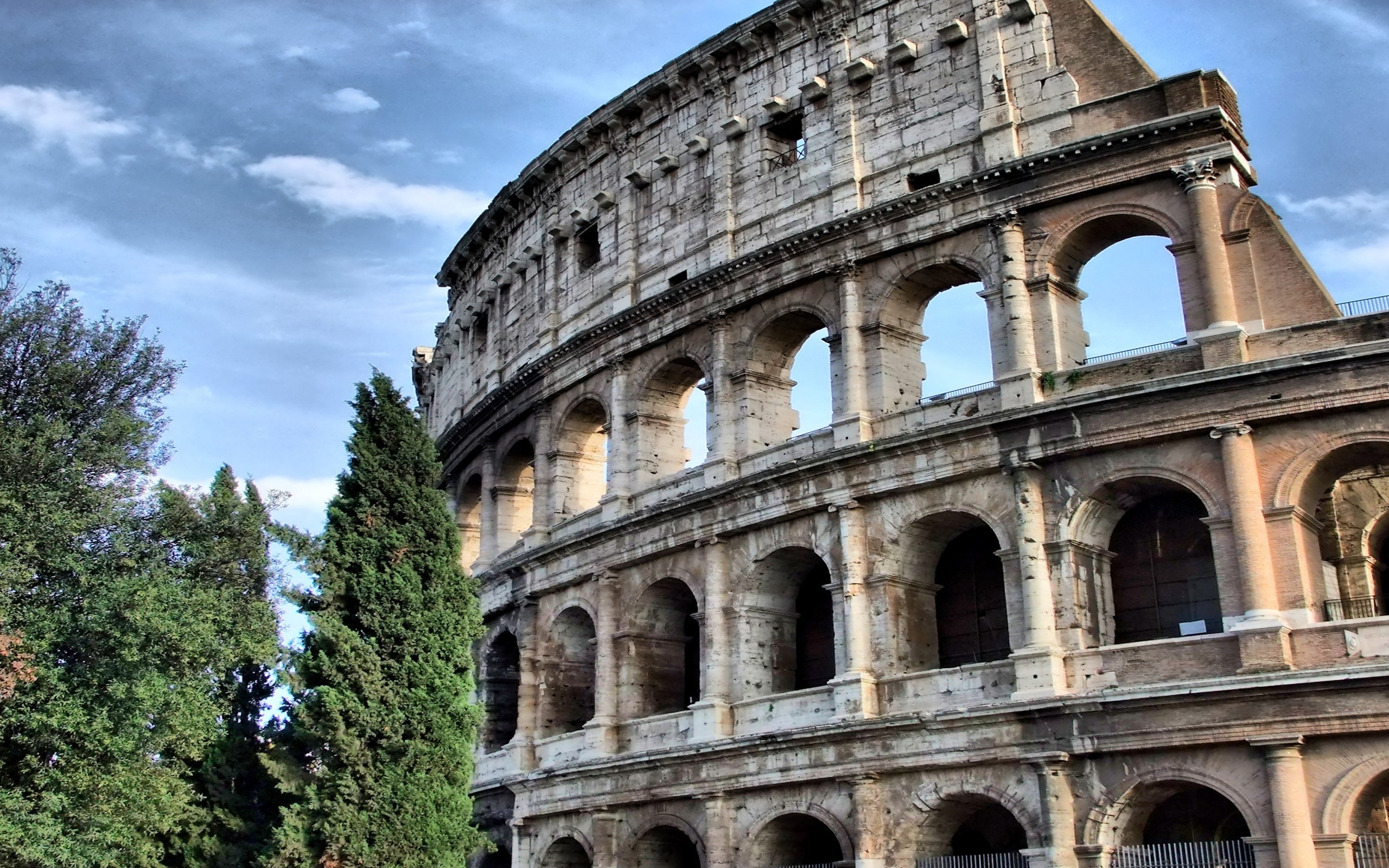 Man Made Colosseum 2560x1600