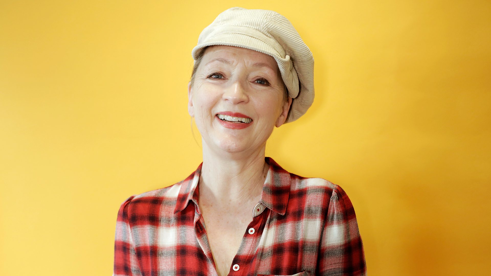 Actress Girl Hat Lesley Manville Smile Woman 1920x1080