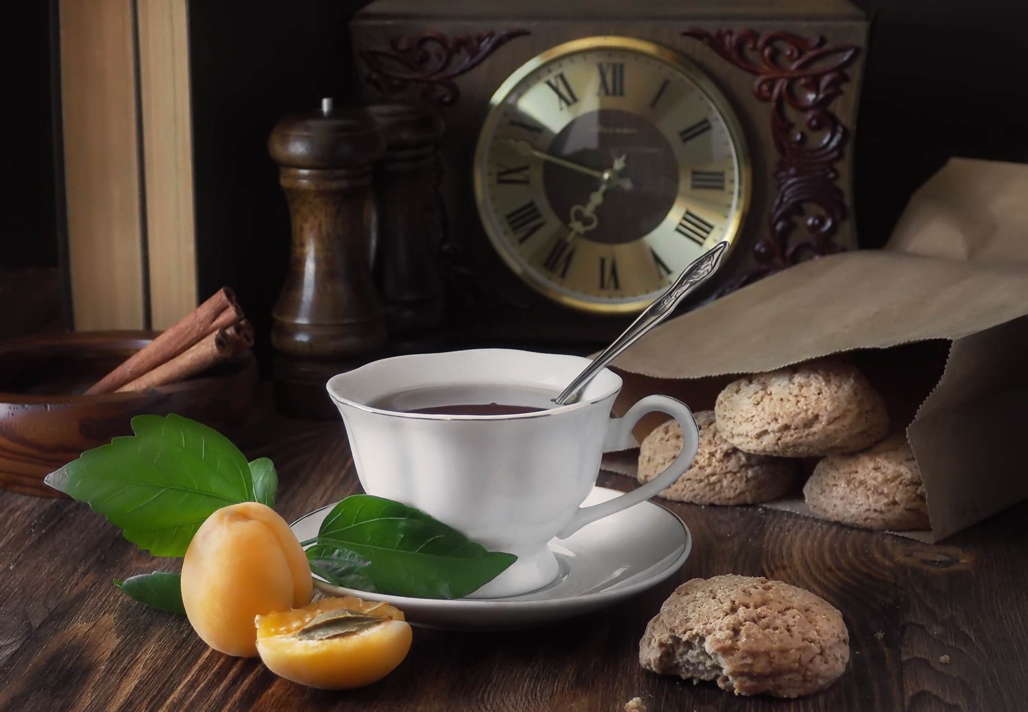 Apricot Cinnamon Cookie Cup Drink Still Life Tea 2080x1440