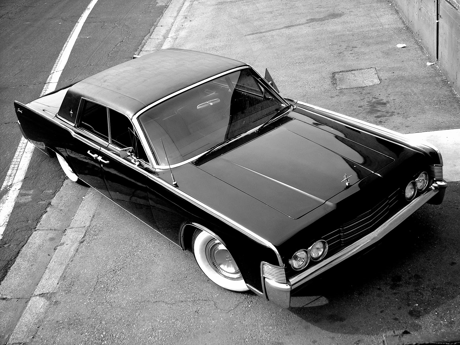 Black Amp White Car Lincoln Continental 1600x1202
