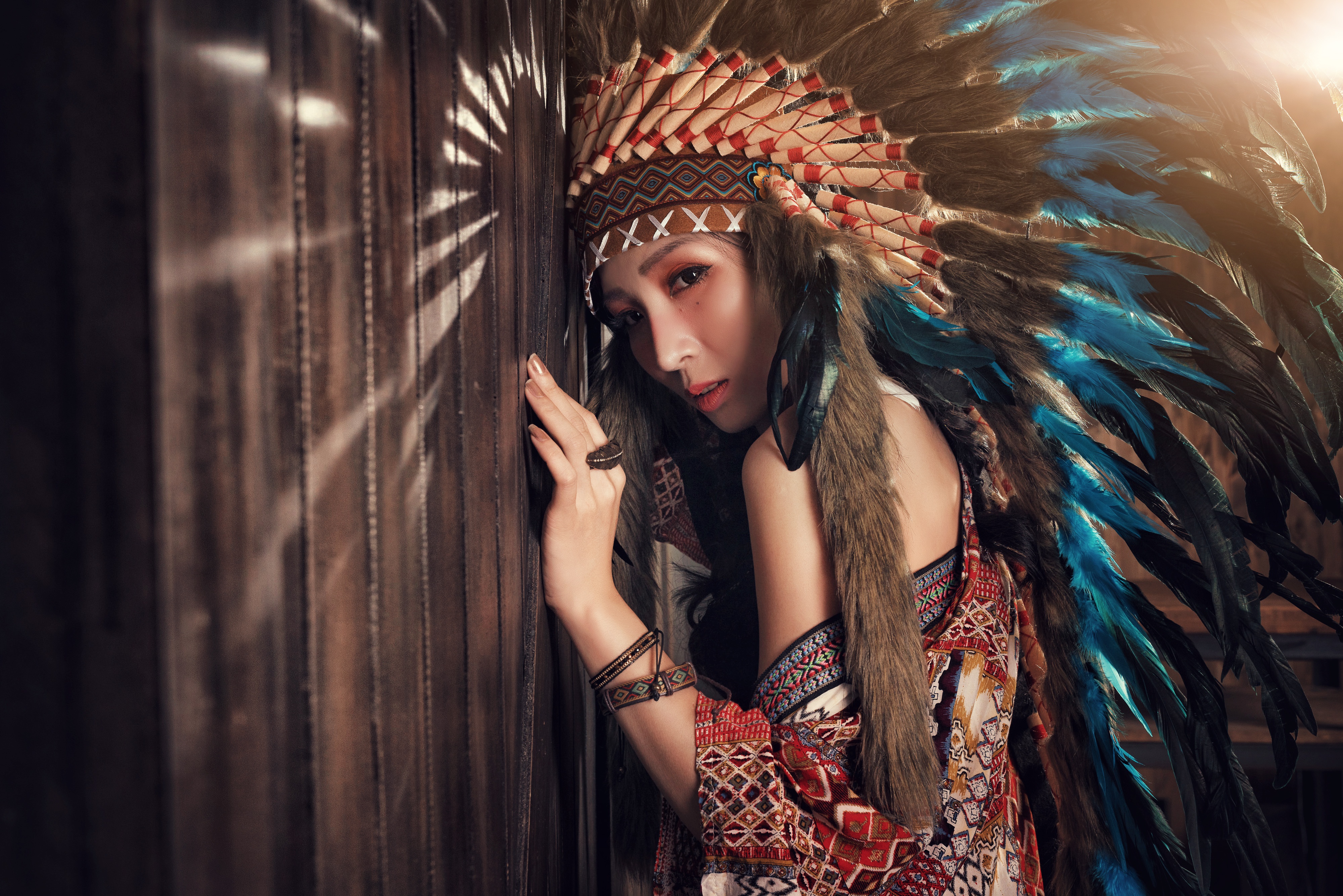 Asian Brown Eyes Feather Girl Headdress Model Native American Woman 4000x2670