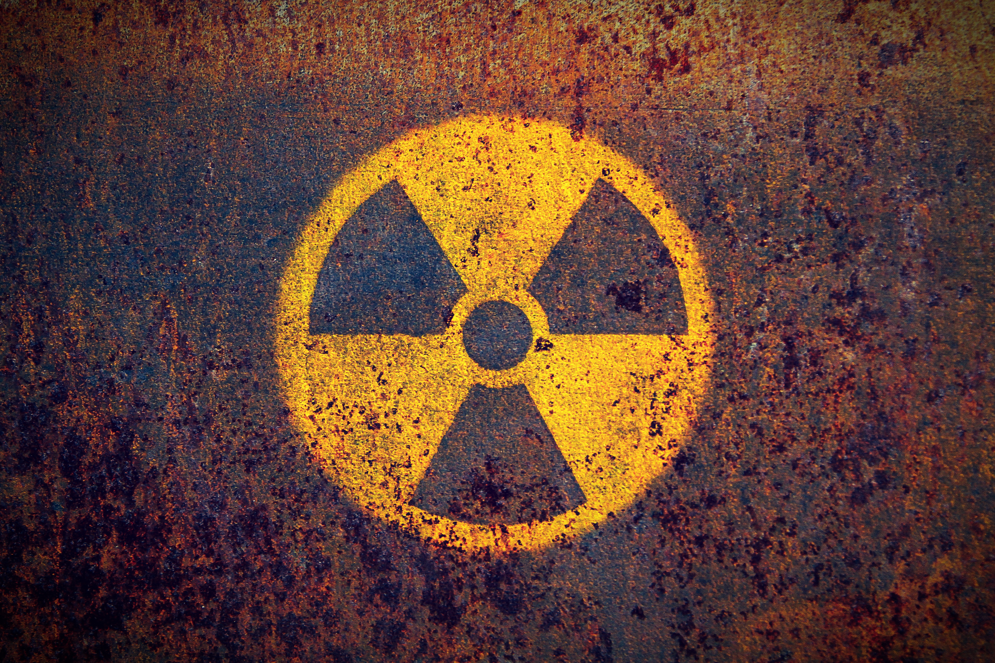 Logo Radioactive Texture 3872x2581