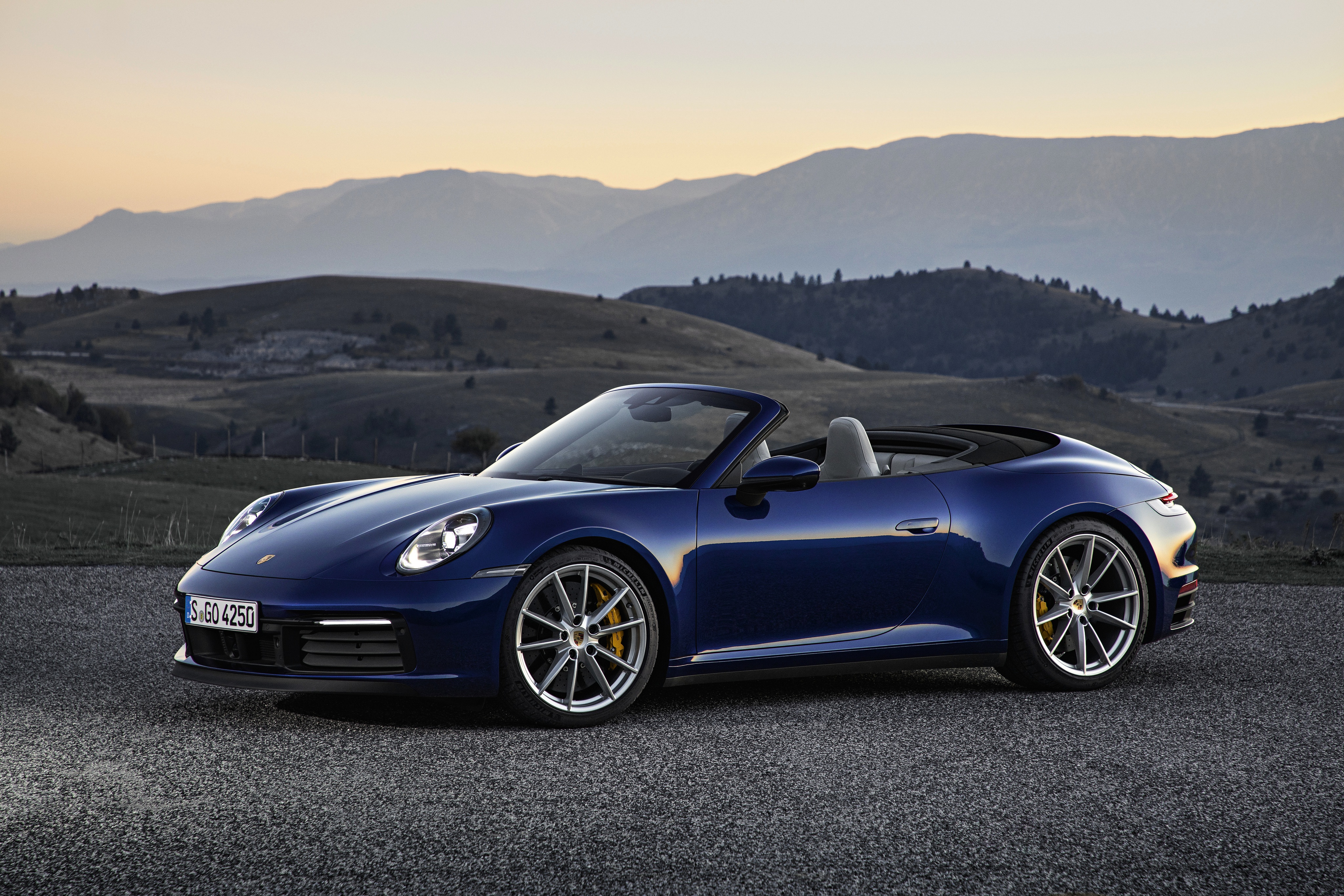 Blue Car Car Porsche Porsche 911 Porsche 911 Carrera 4s Sport Car Vehicle 4096x2731