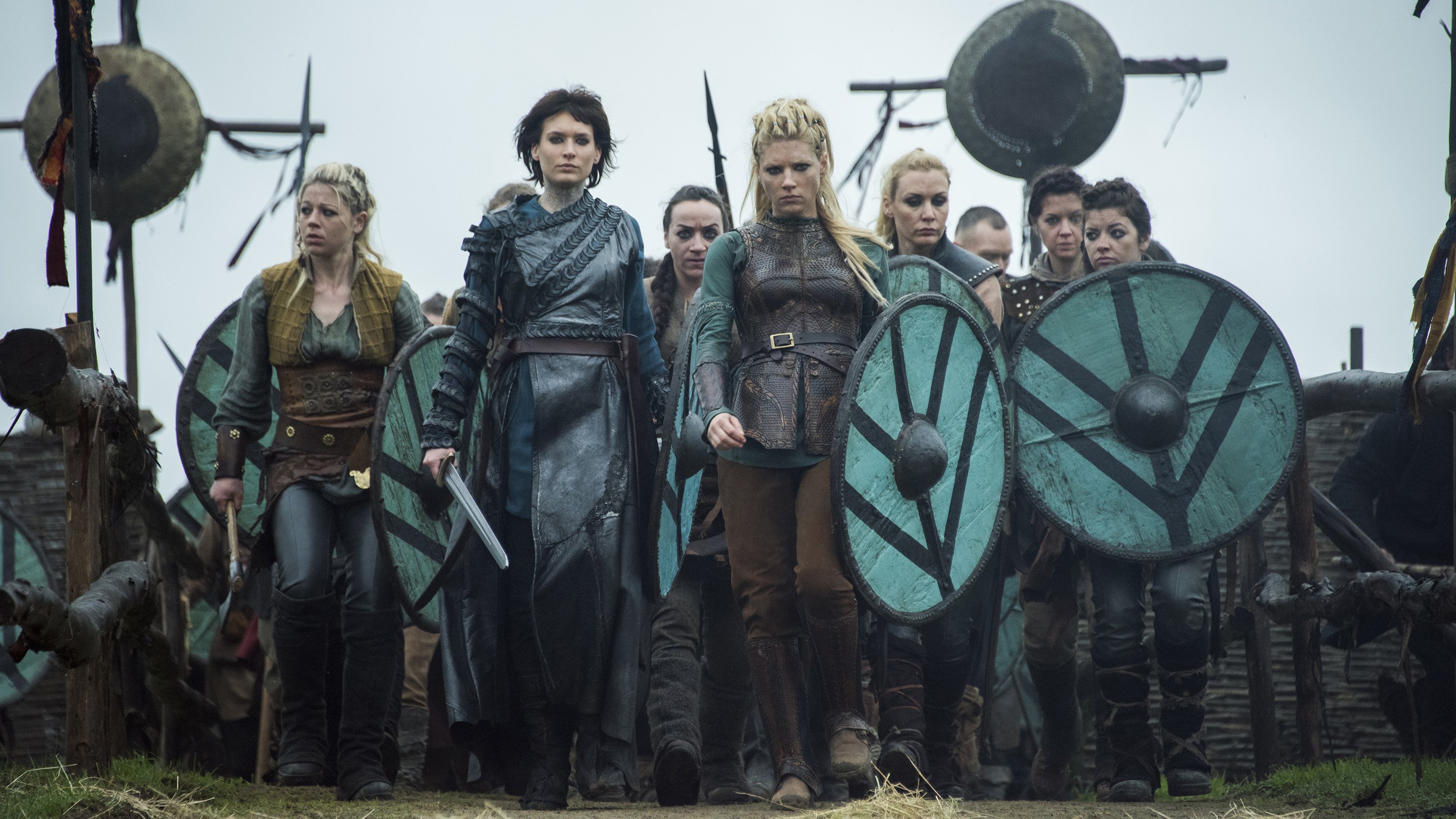 Katheryn Winnick Lagertha Vikings Shield Vikings Tv Show 3000x1688