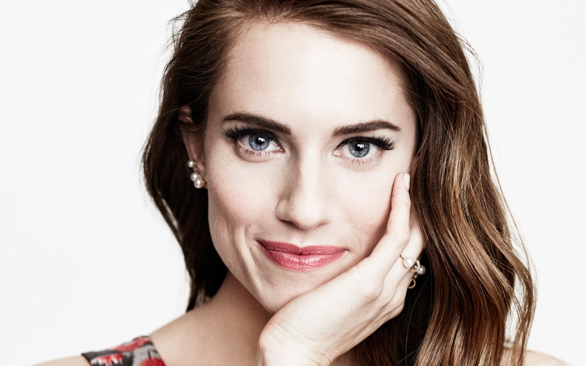 Actress Allison Williams Blue Eyes Brunette 1920x1200