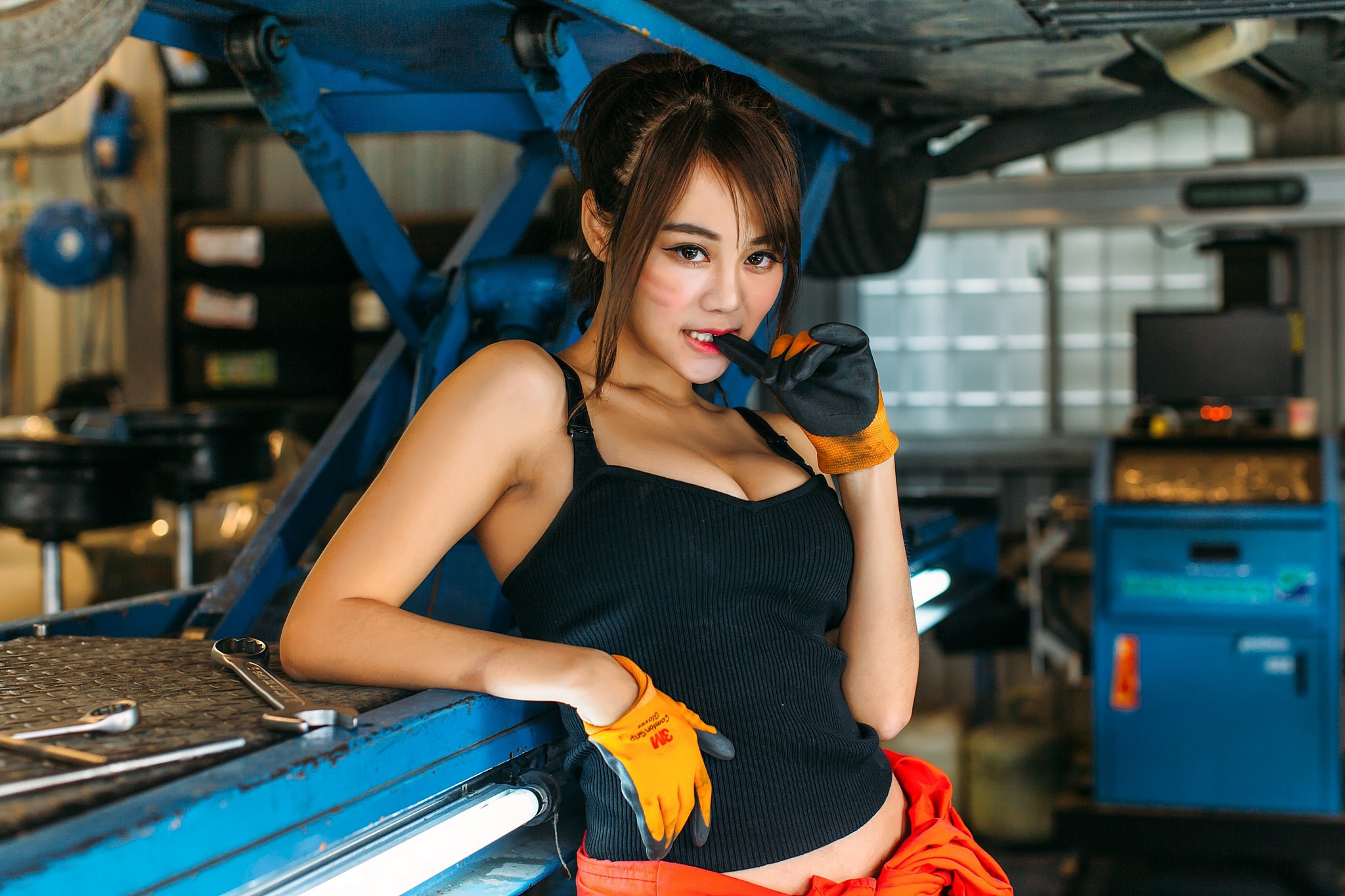 Asian Brunette Garage Girl Model Woman Workshop 2048x1365