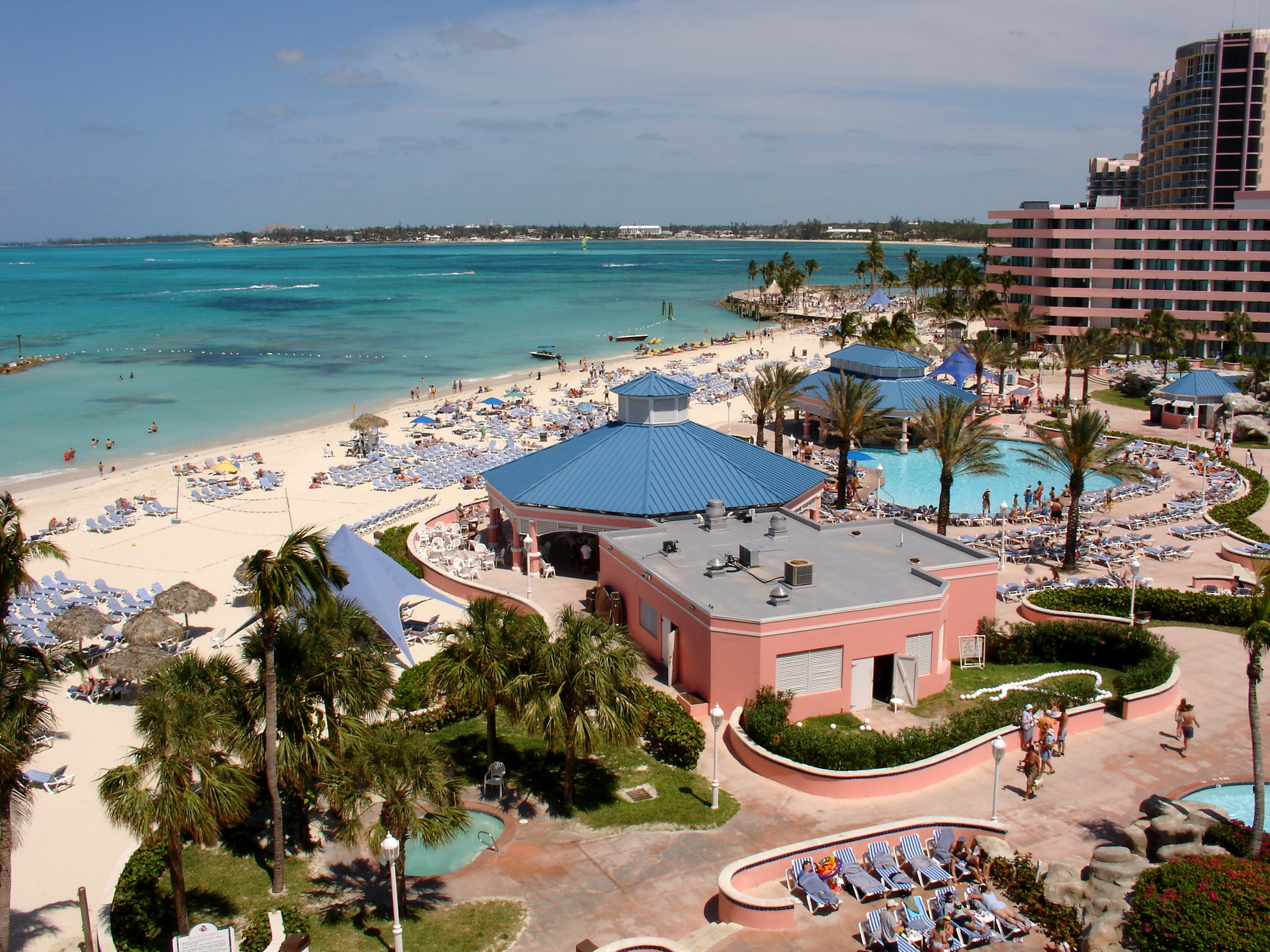 Bahamas Resort 1920x1440