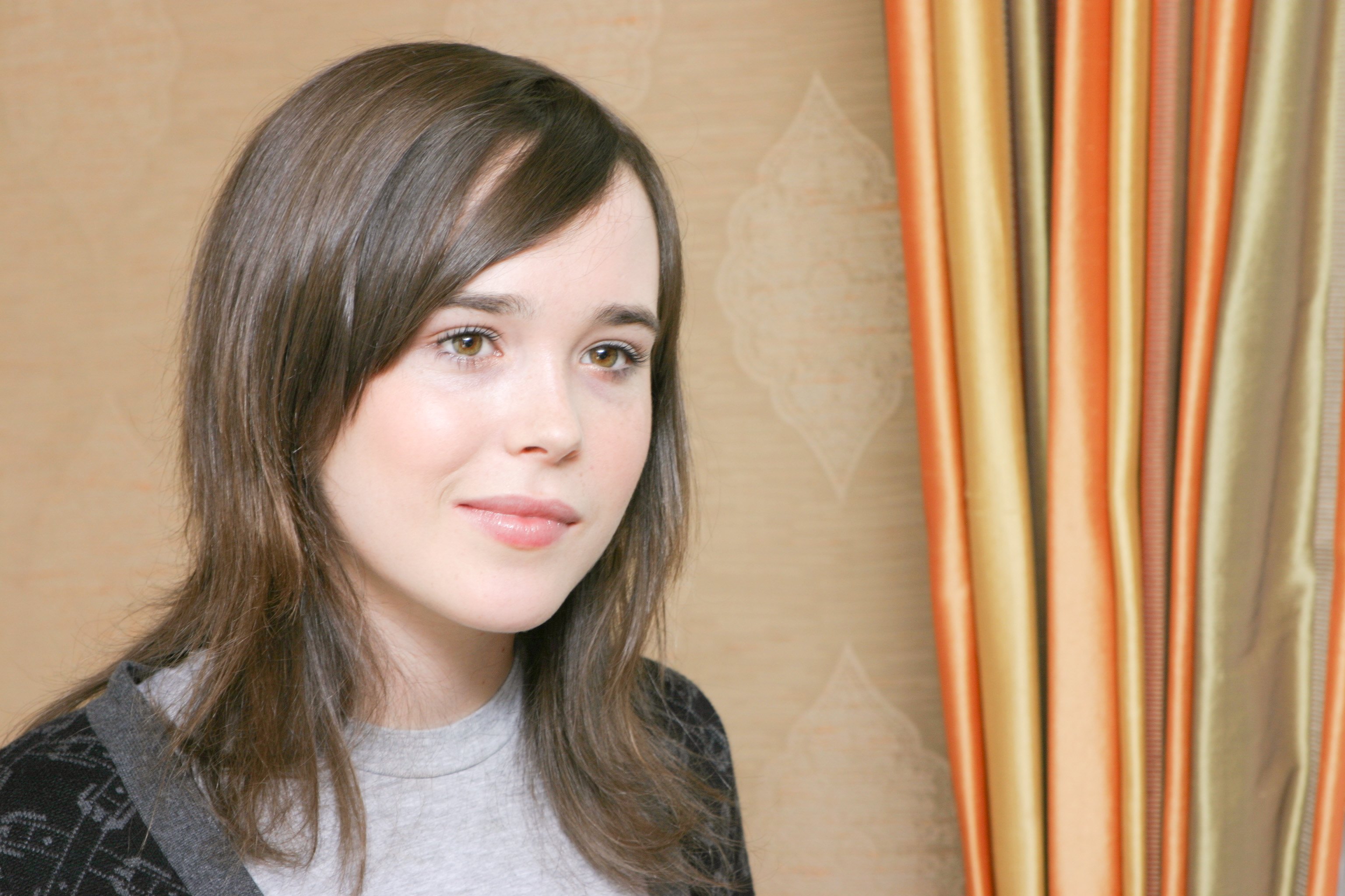 Ellen Page 3072x2048