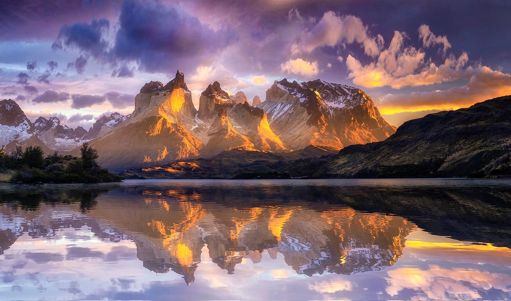 Andes Chile Lake Mountain Patagonia Peak Reflection 2048x1207