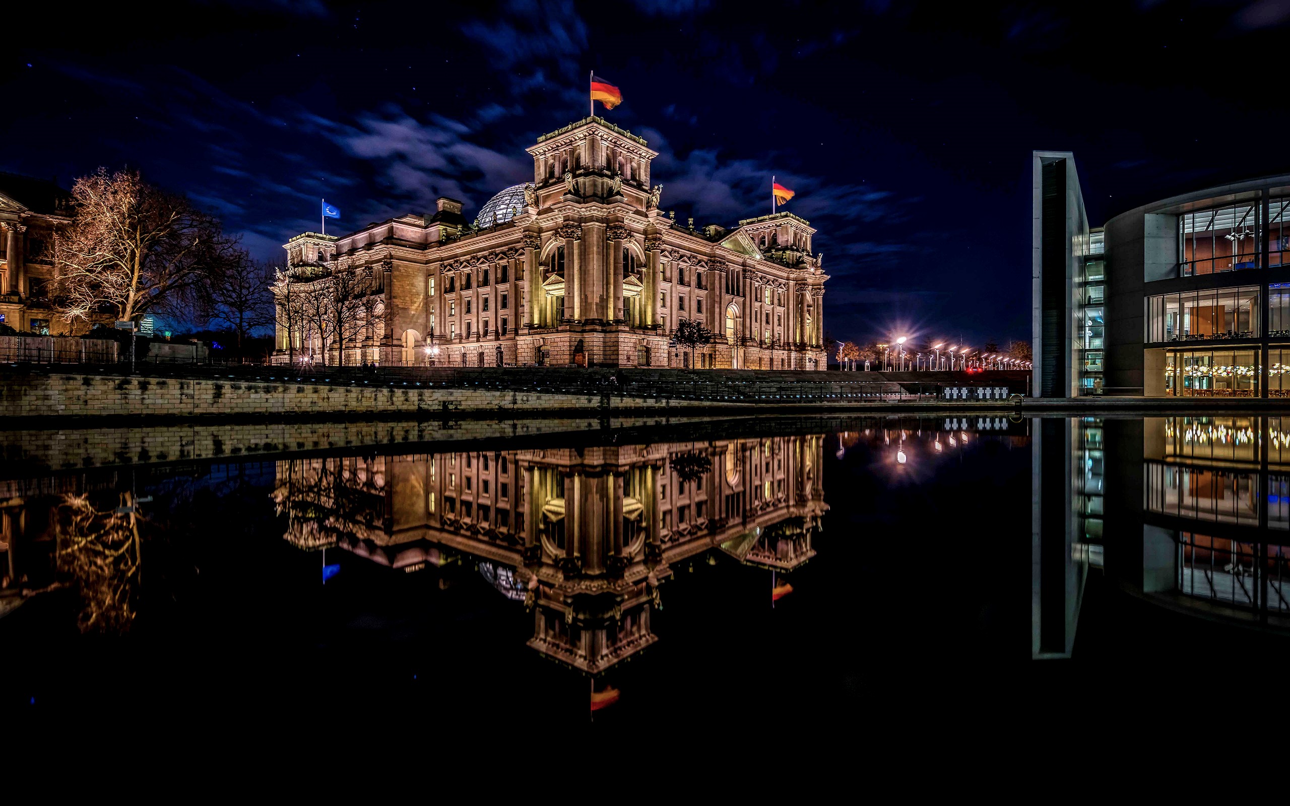 Architecture Berlin Building Night Reflection 2560x1600