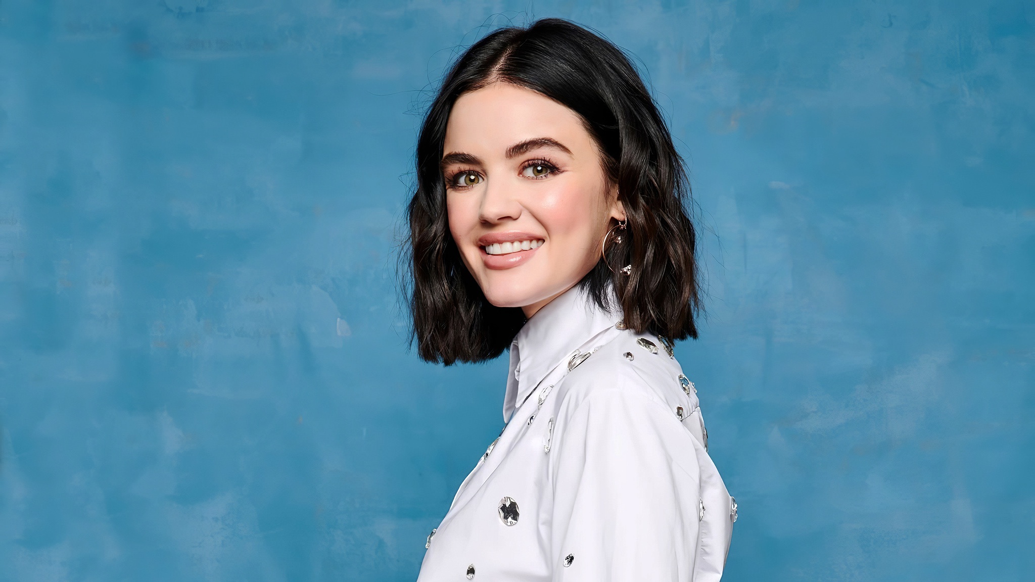 American Black Hair Girl Lucy Hale Smile 2048x1152