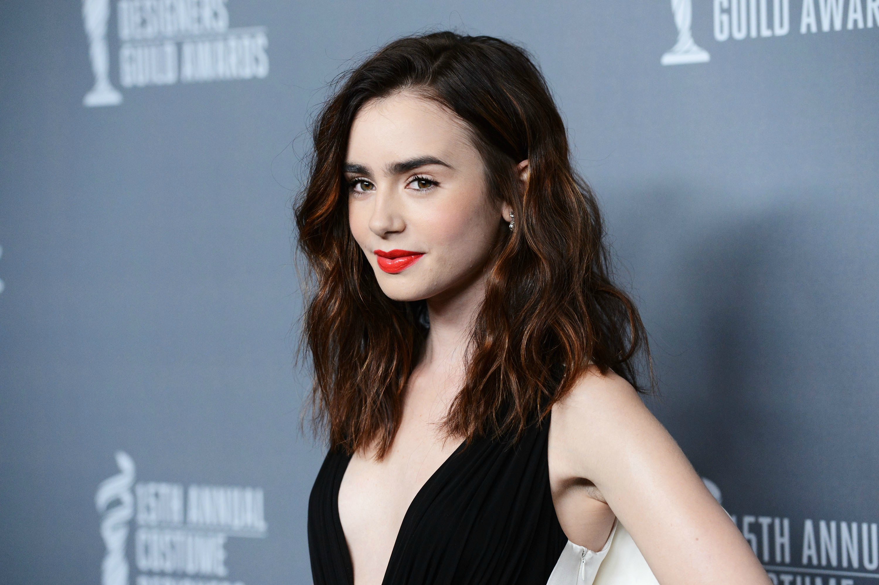 Actress Brunette English Lily Collins Lipstick 3000x1997