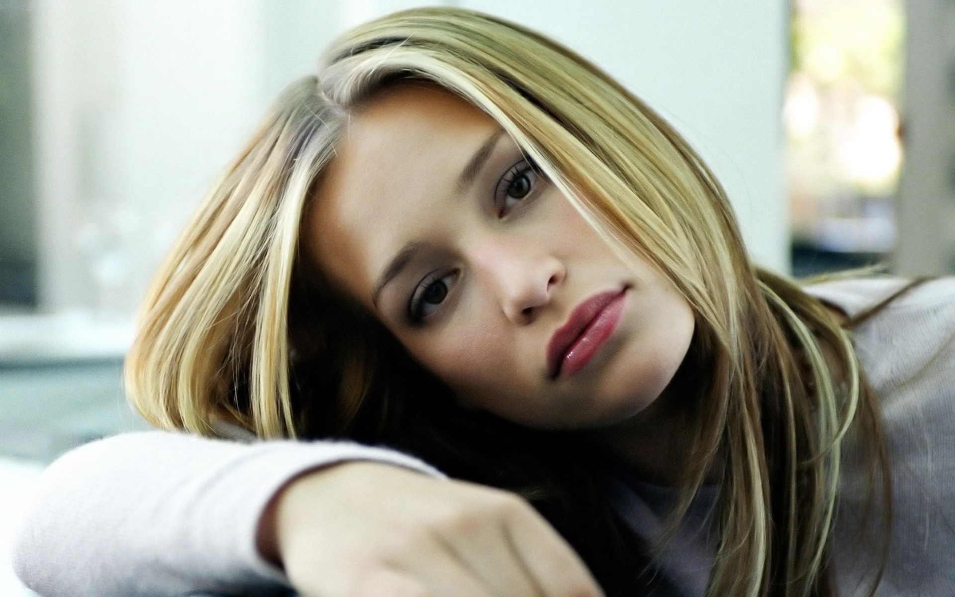 Piper Perabo 1920x1200