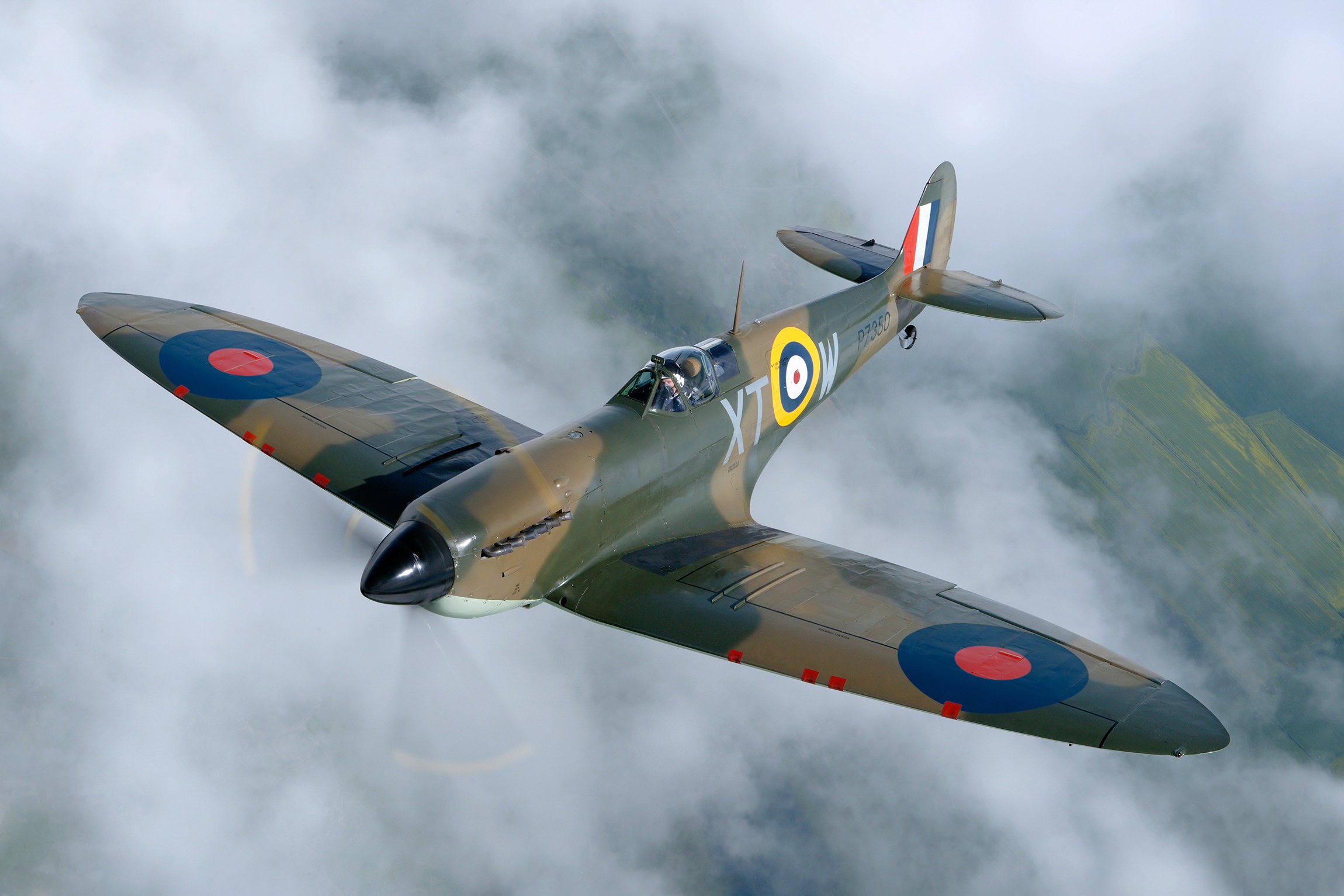 Aircraft Supermarine Spitfire Warplane 2300x1533