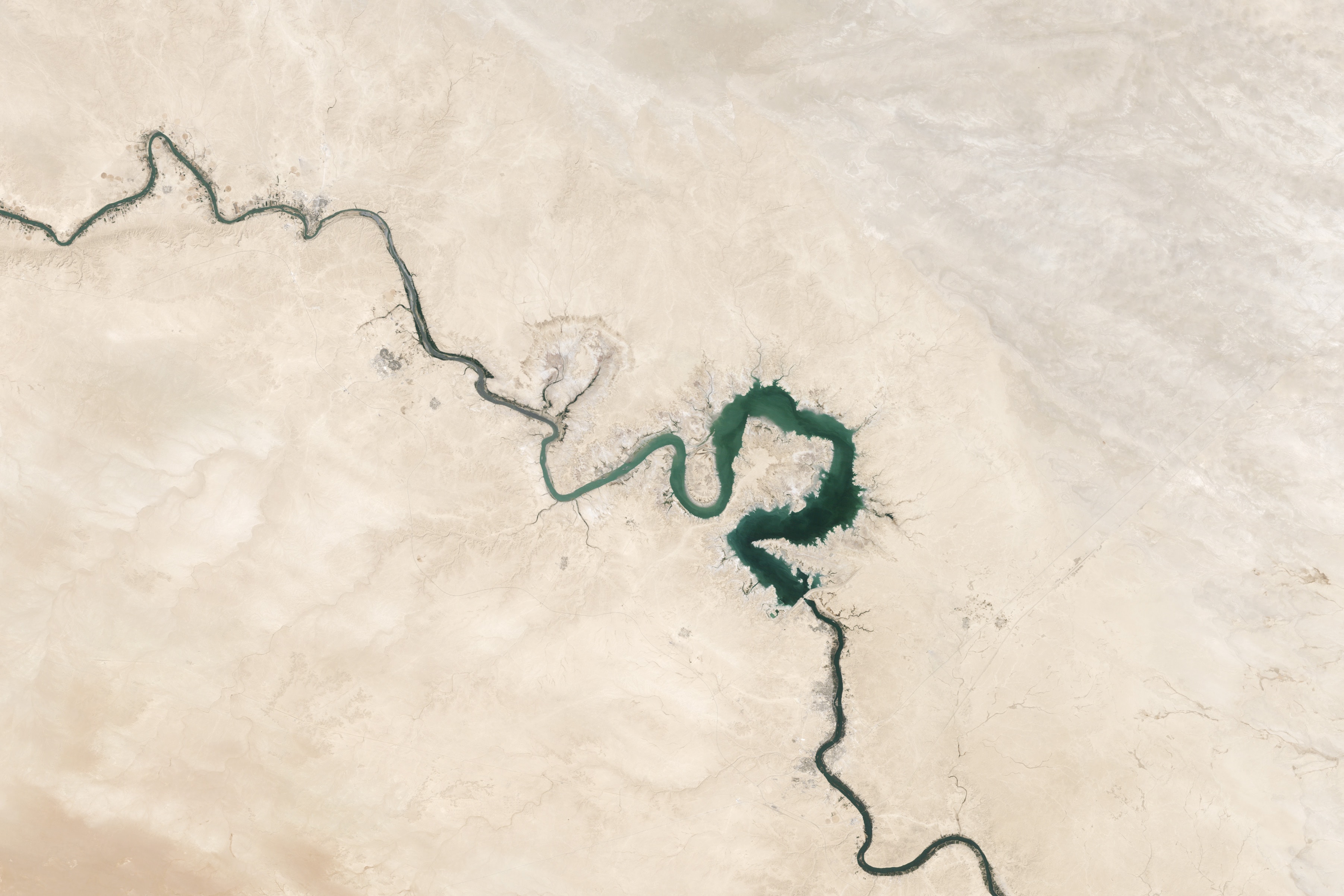 Euphrates River 3606x2404
