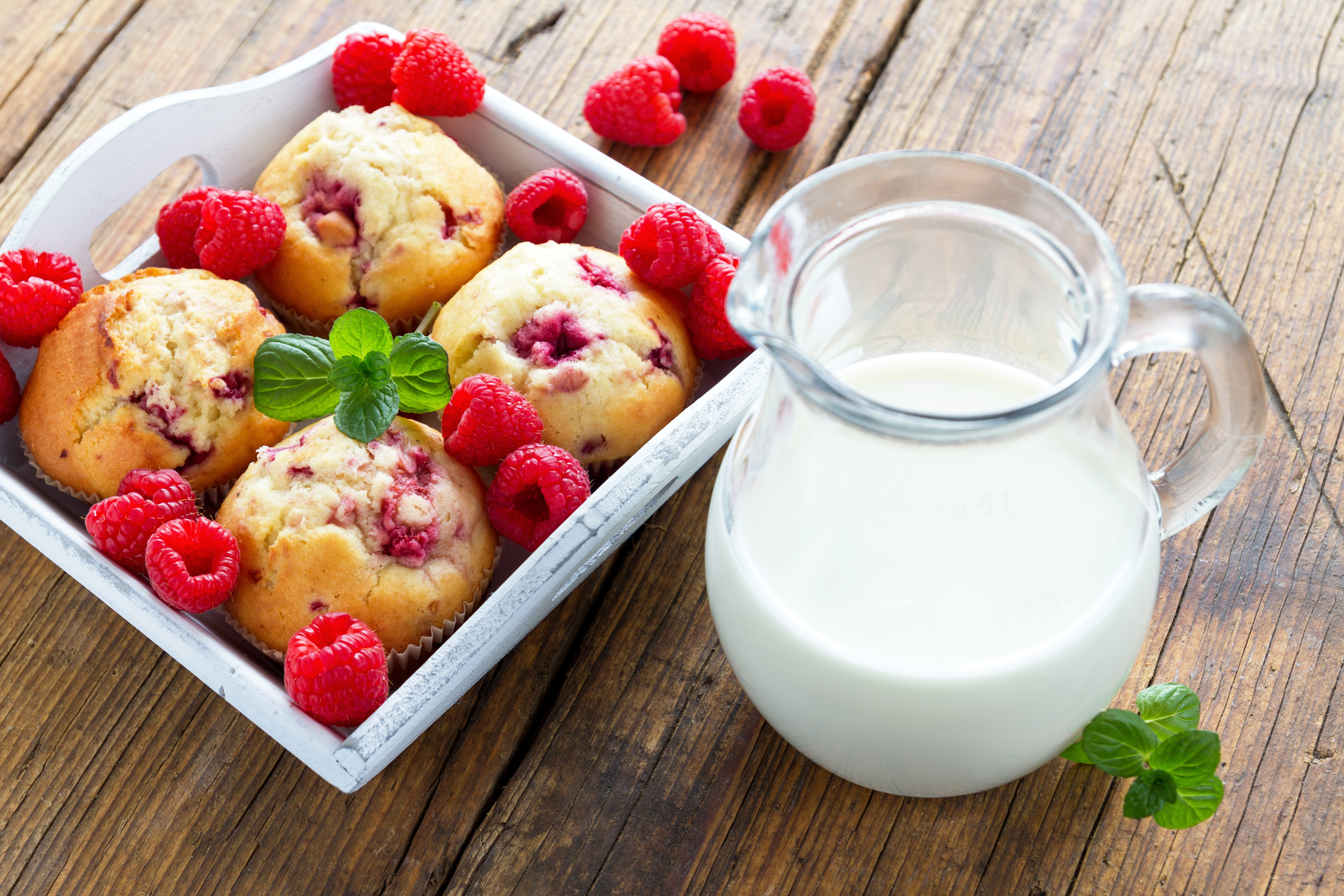 Berry Milk Muffin Raspberry 5184x3456