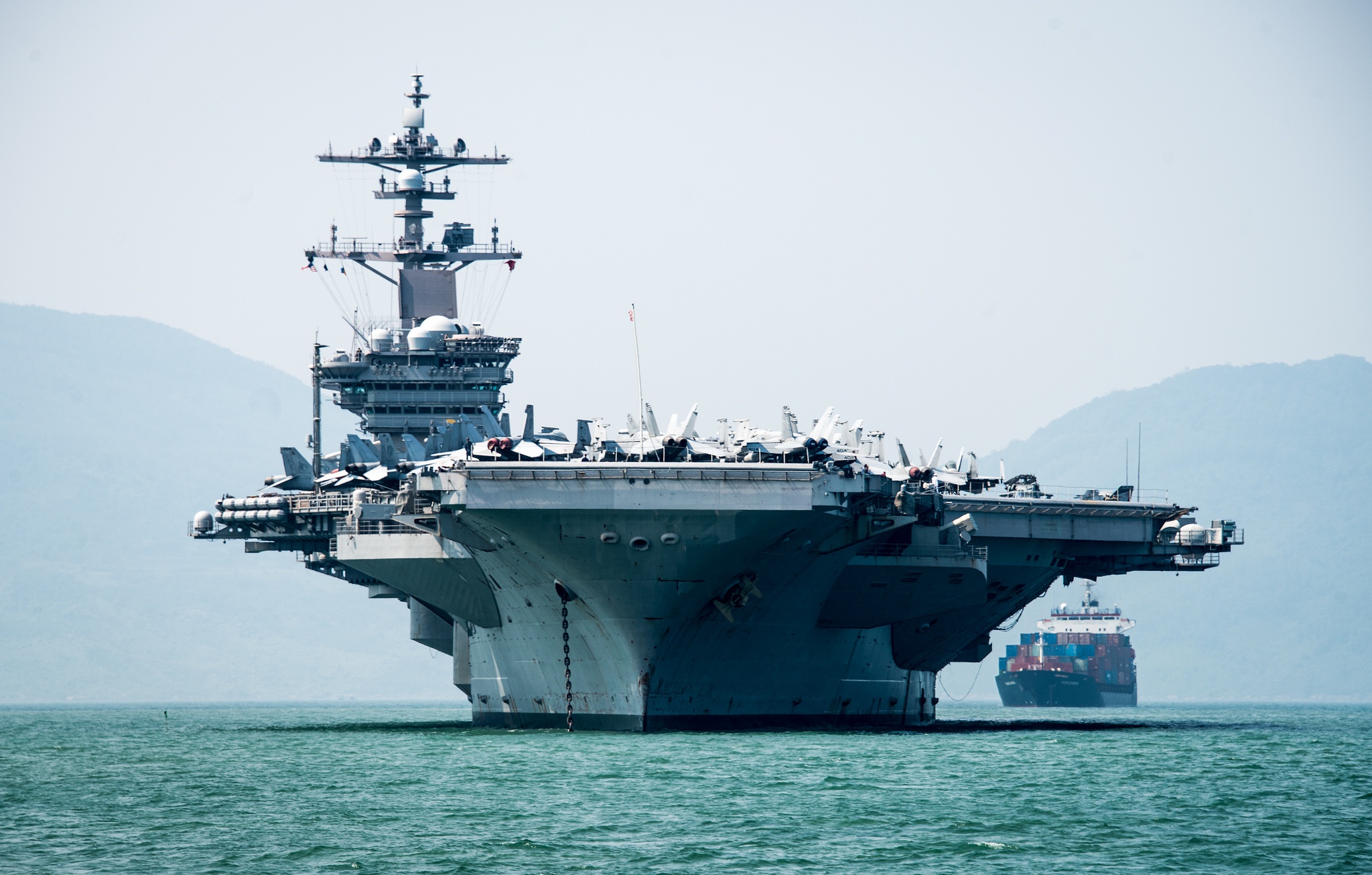 Aircraft Carrier Uss Carl Vinson Cvn 70 Warship 2048x1307