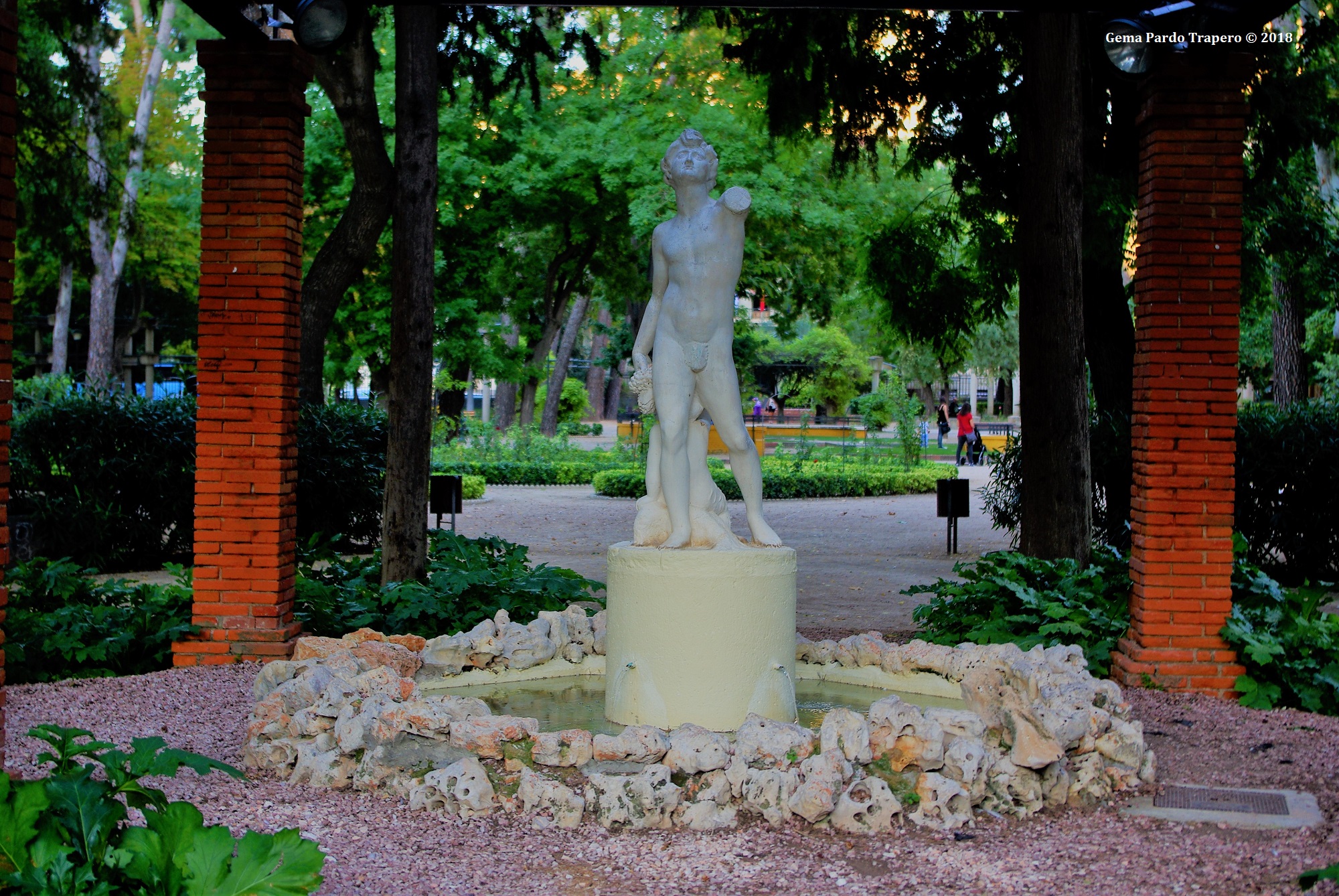 Albacete Castilla La Mancha Fountain Park Spain Statue Vegetation 2000x1338