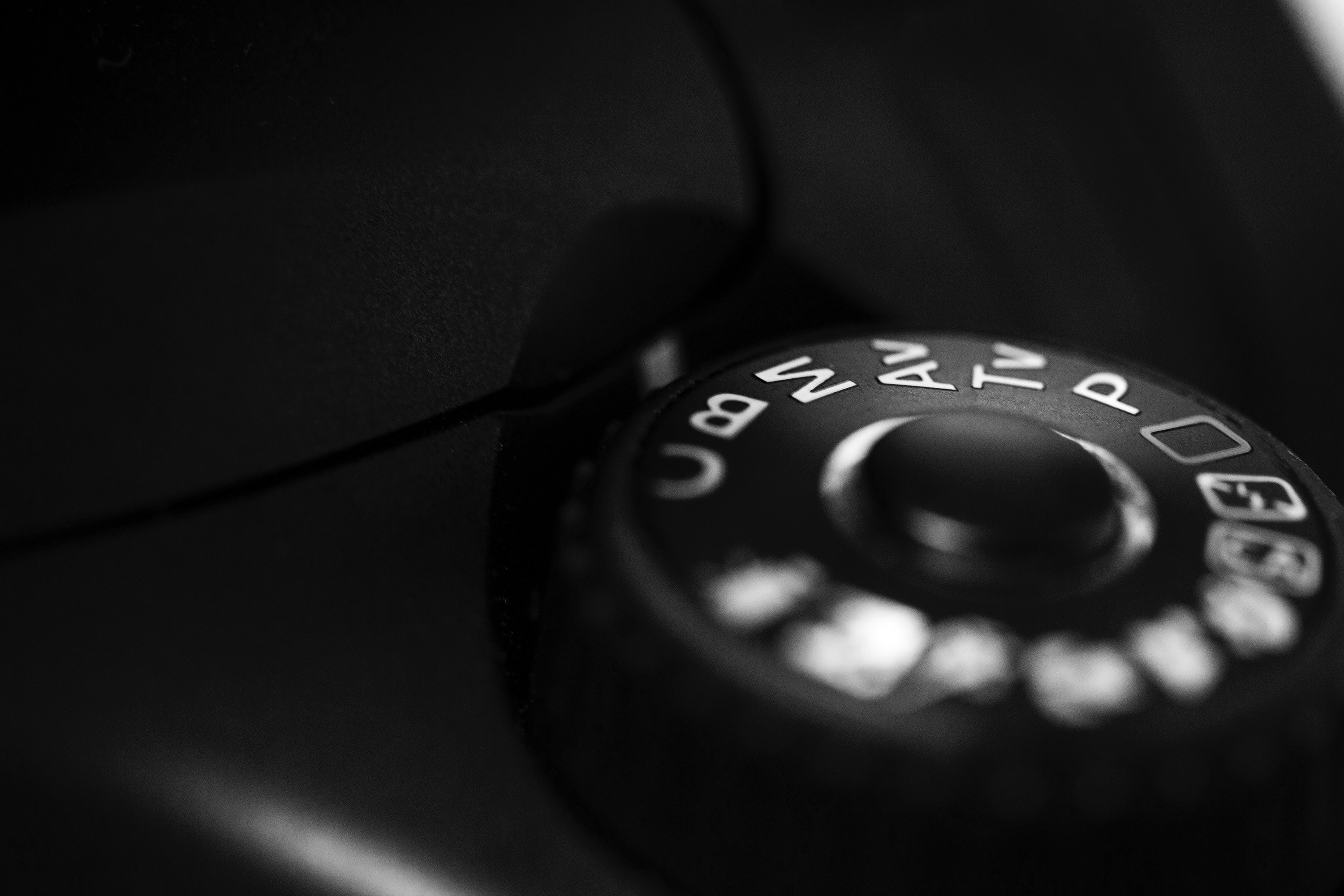 Monochrome Dials Camera Closeup 3000x2001