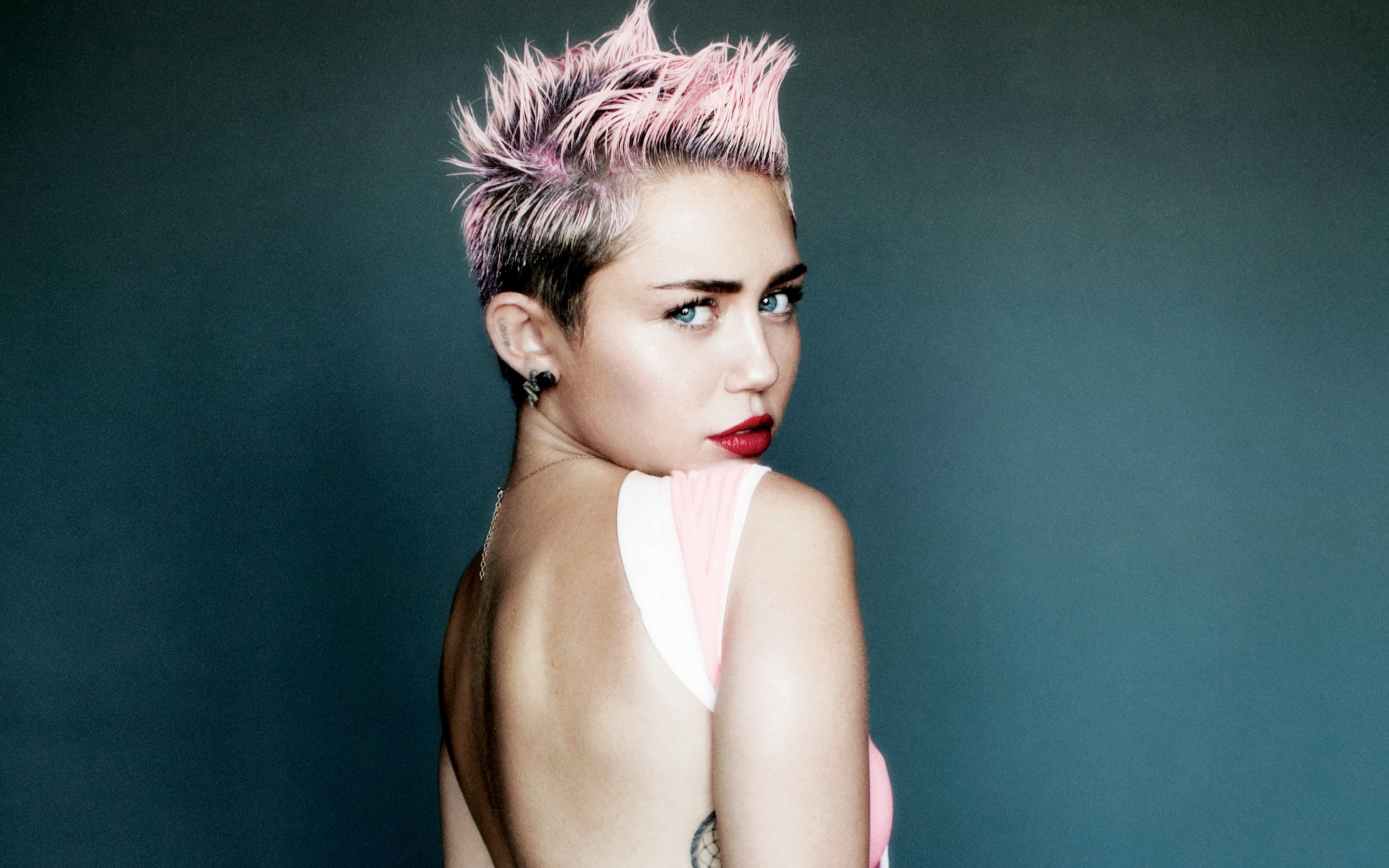 Music Miley Cyrus 2880x1800