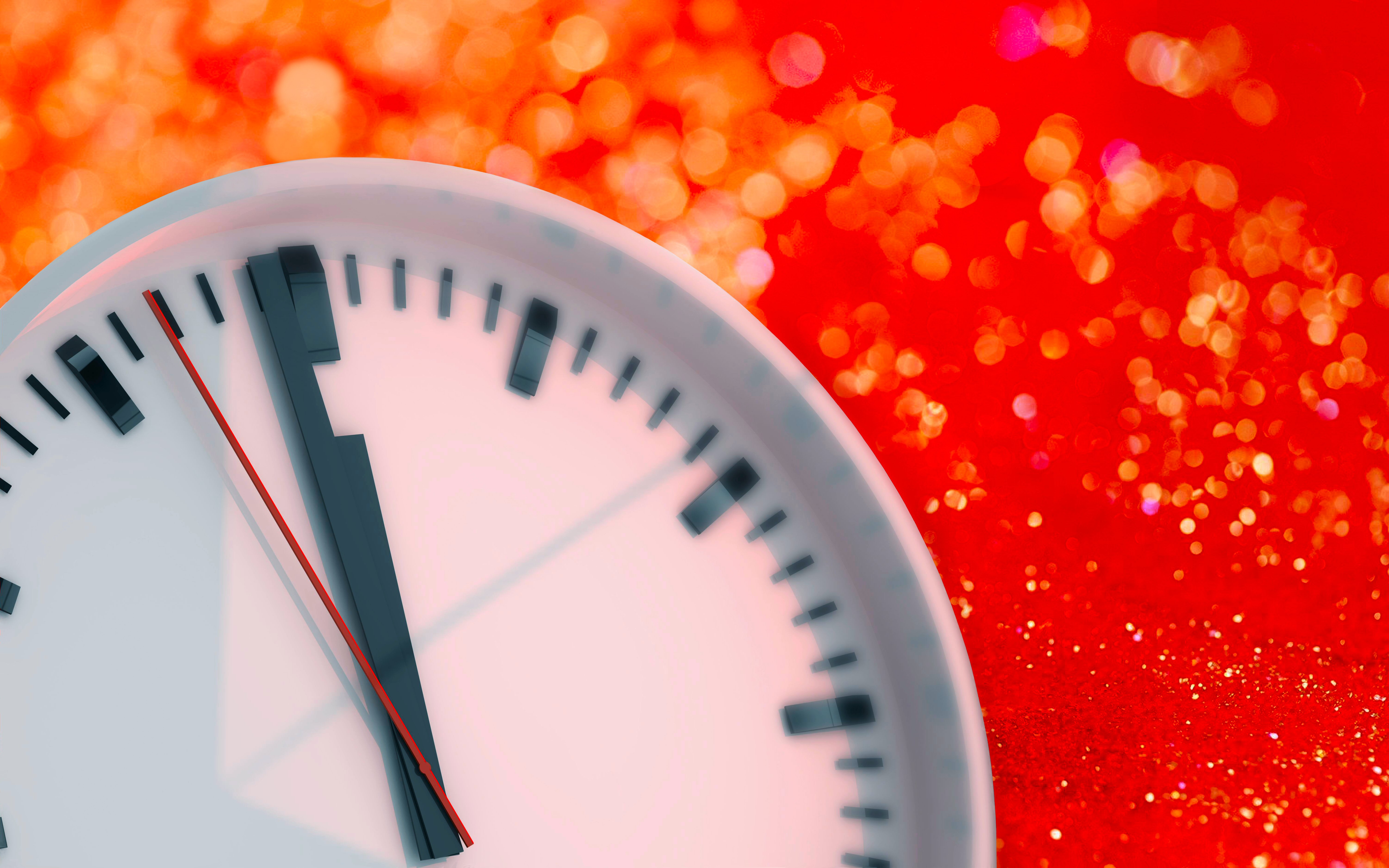Clock New Year Red 6000x3751