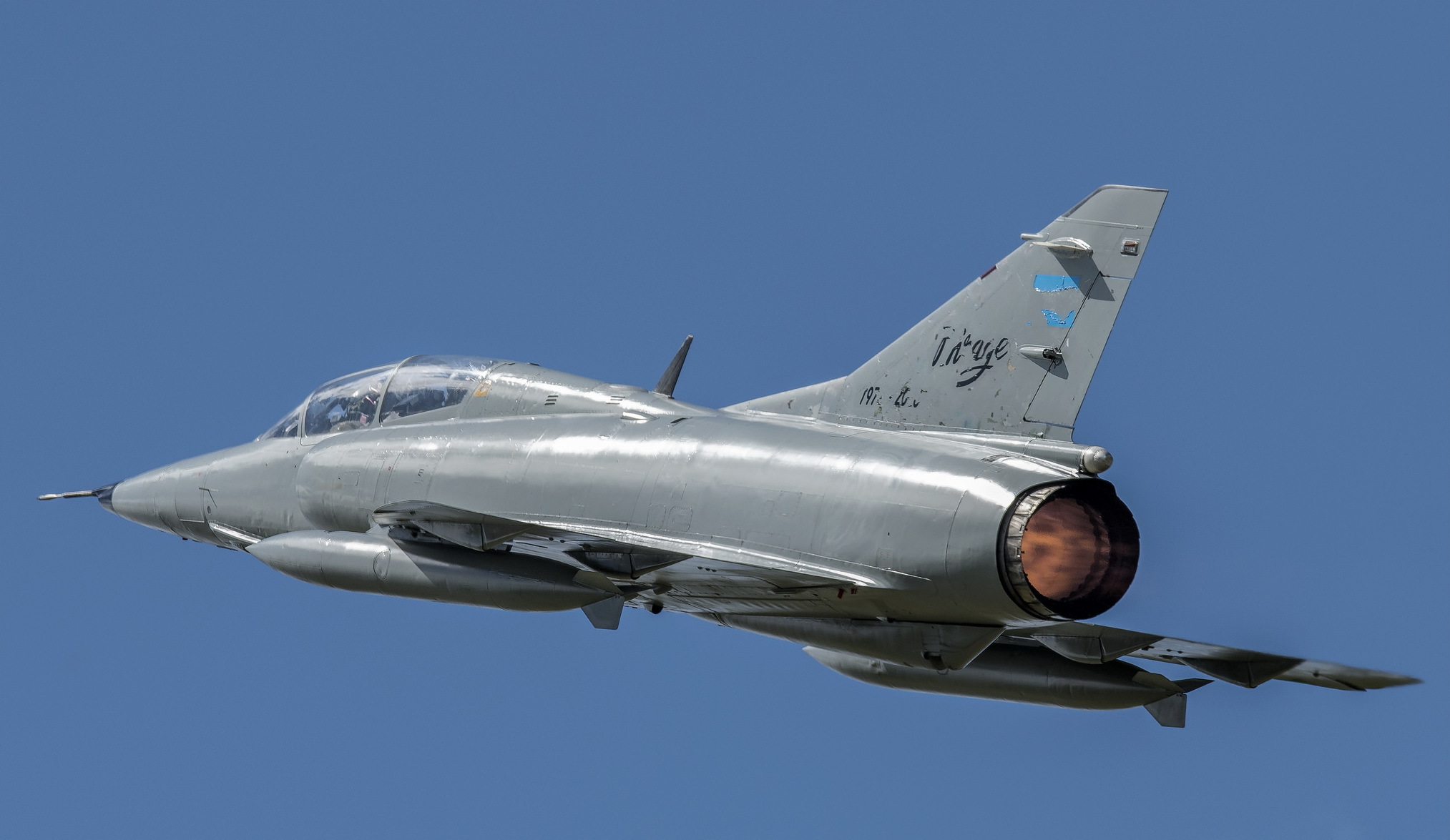 Aircraft Dassault Mirage 2000 Jet Fighter Warplane 2027x1175