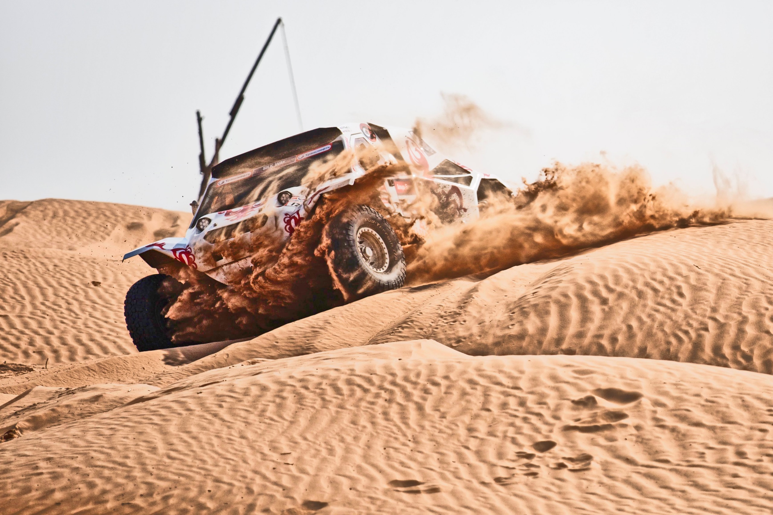Car Desert Rallying Sand Vehicle 2560x1707