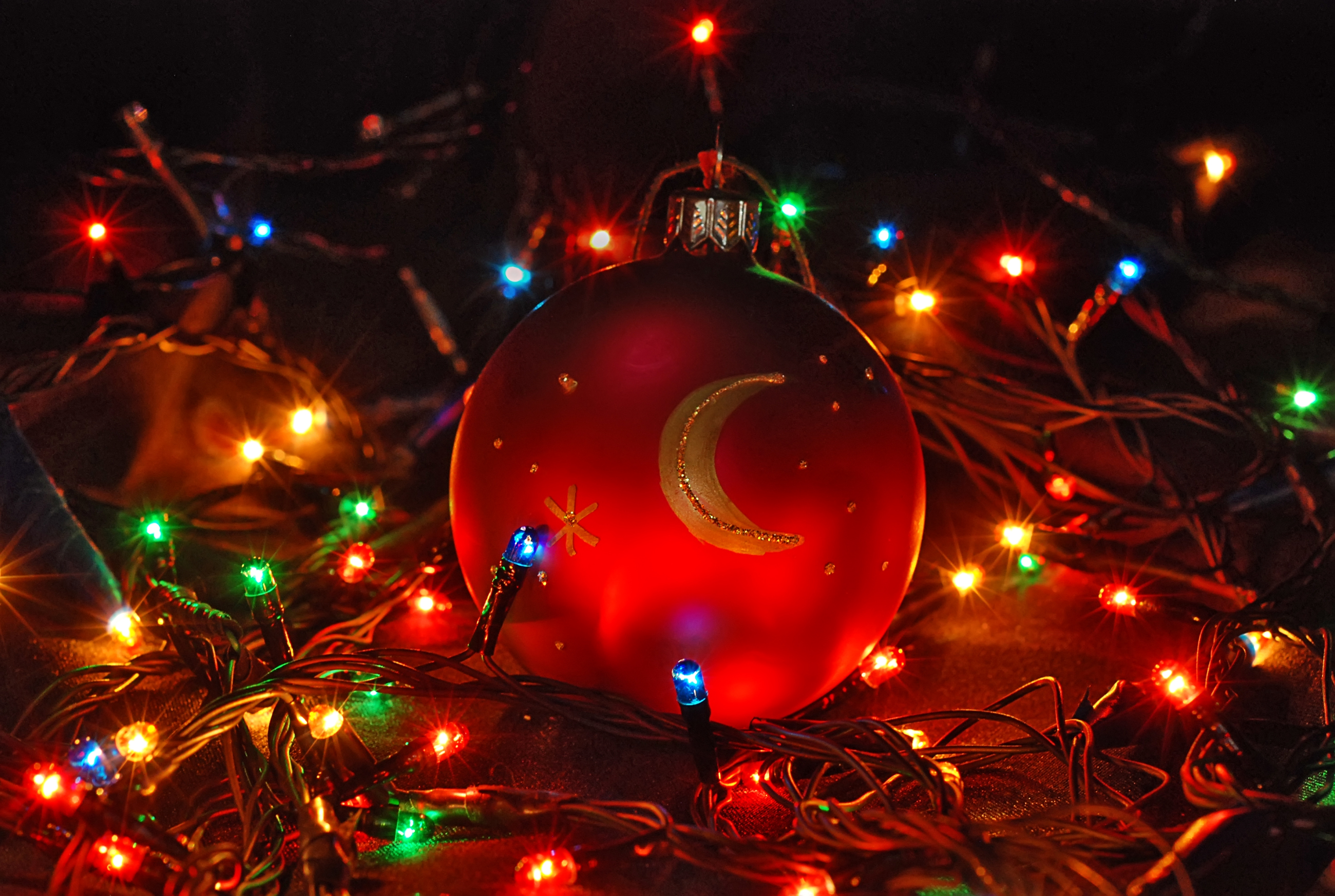 Christmas Christmas Ornaments Holiday Red 2600x1745