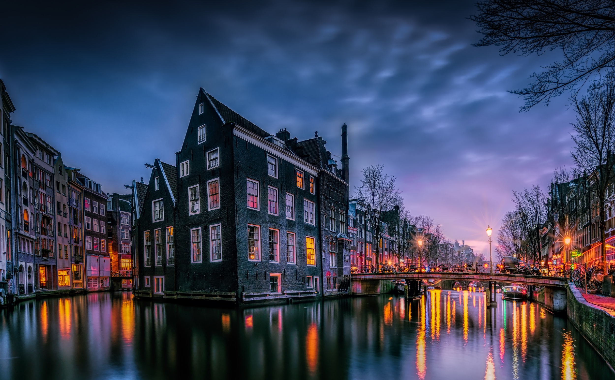 Amsterdam Canal City Light Netherlands Night 2500x1546