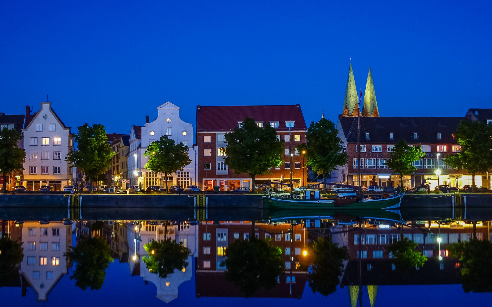 Germany House Lubeck Man Made Night Reflection Town 1920x1200