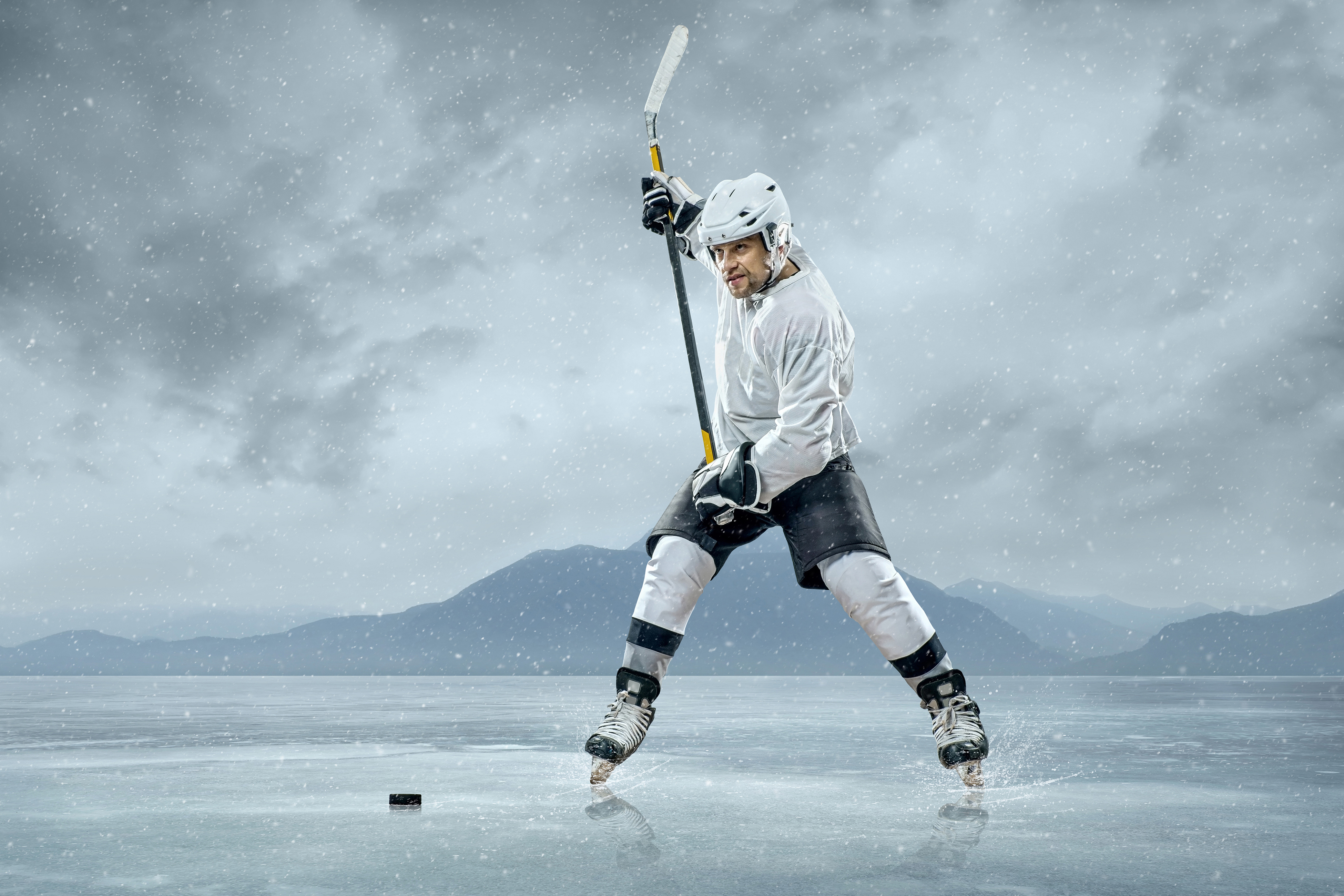 Hockey Ice Lake Man Snowfall 3900x2600
