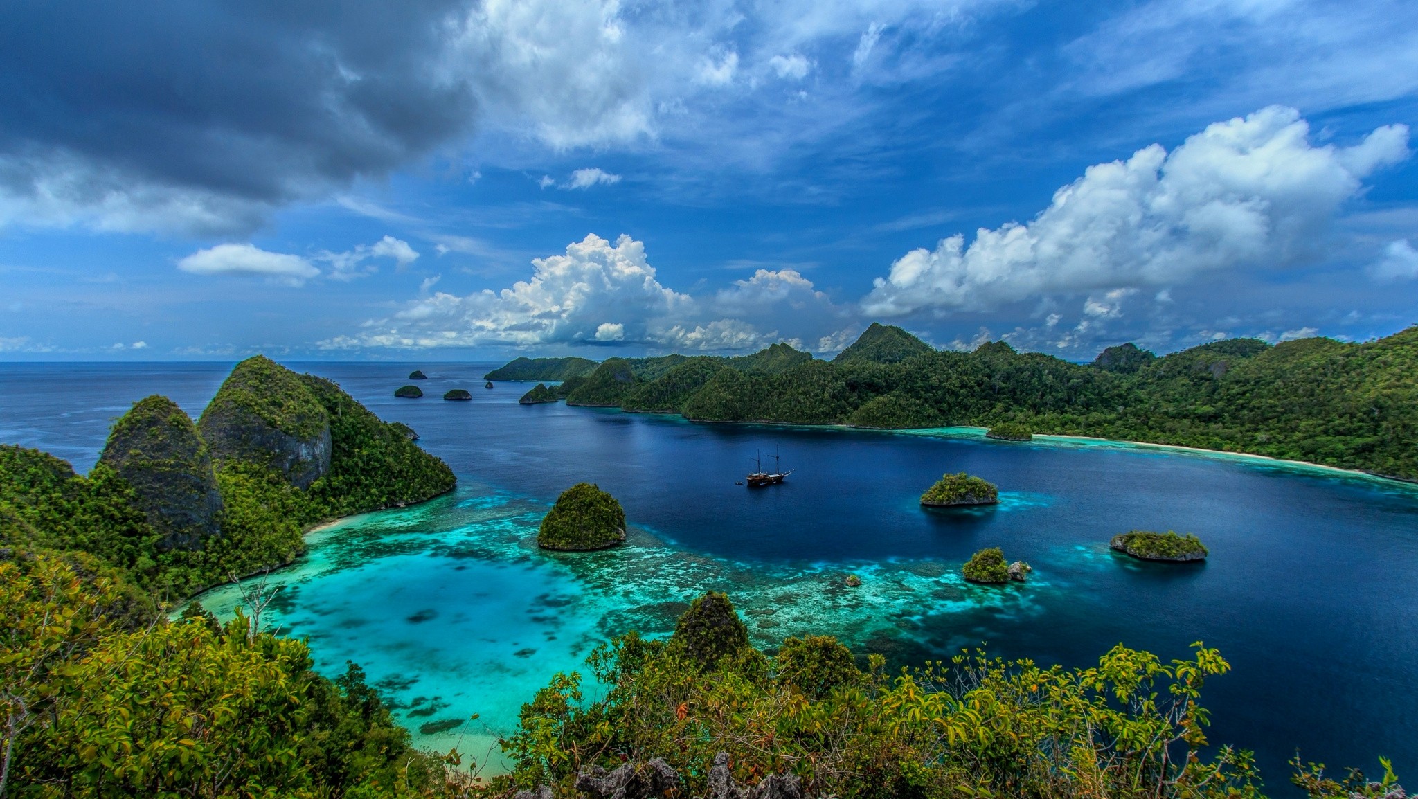 Indonesia Ocean Rock Sea Seascape Turquoise 2048x1154
