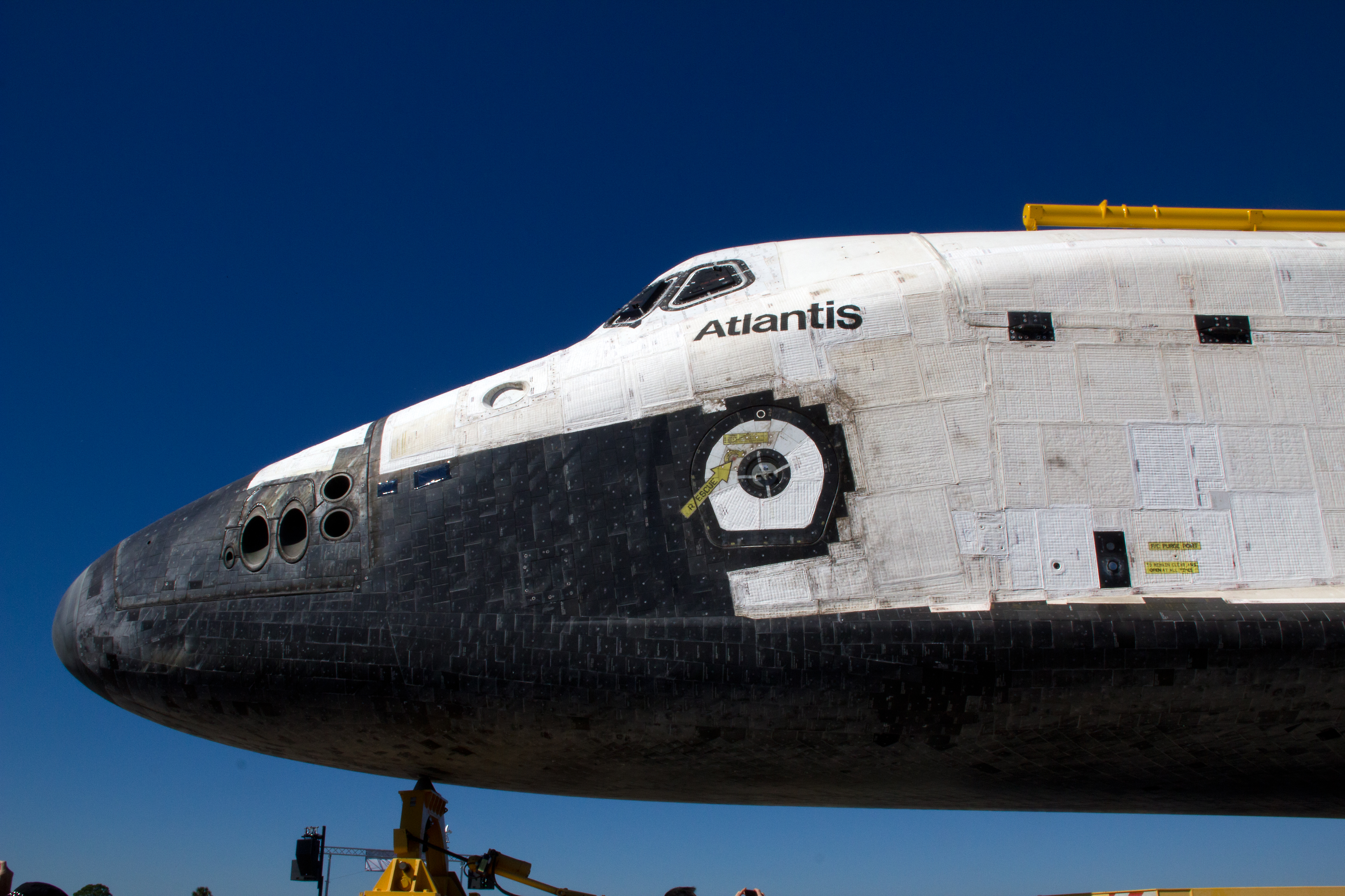 Vehicles Space Shuttle Atlantis 6144x4096