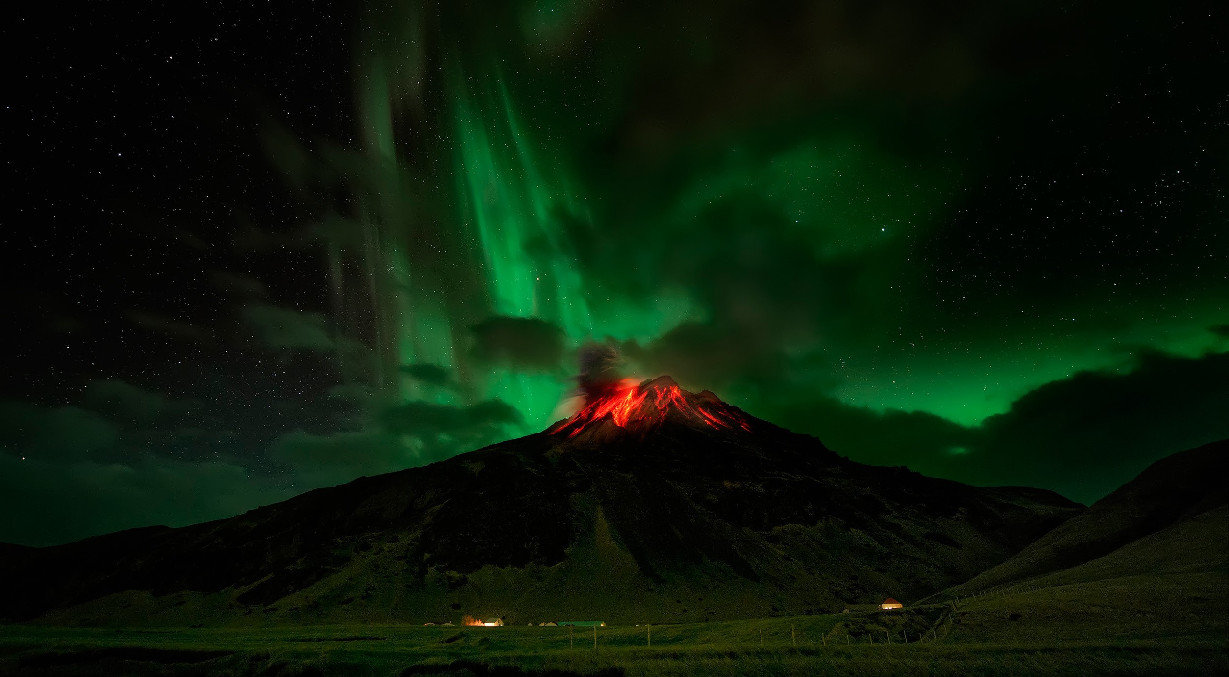 Aurora Borealis Eruption Lava Starry Sky Volcano 2500x1379