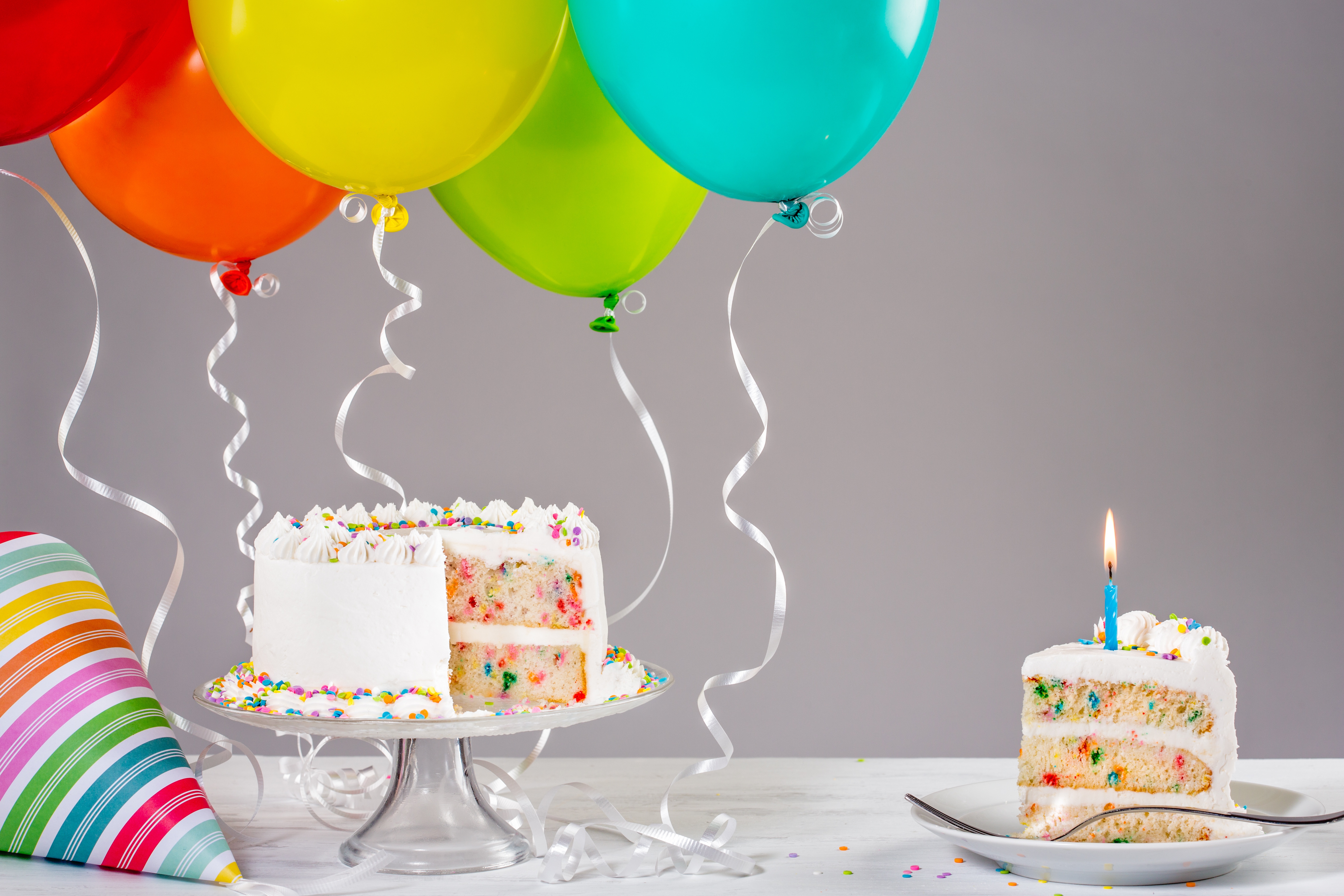 Balloon Birthday Cake Celebration 5760x3840