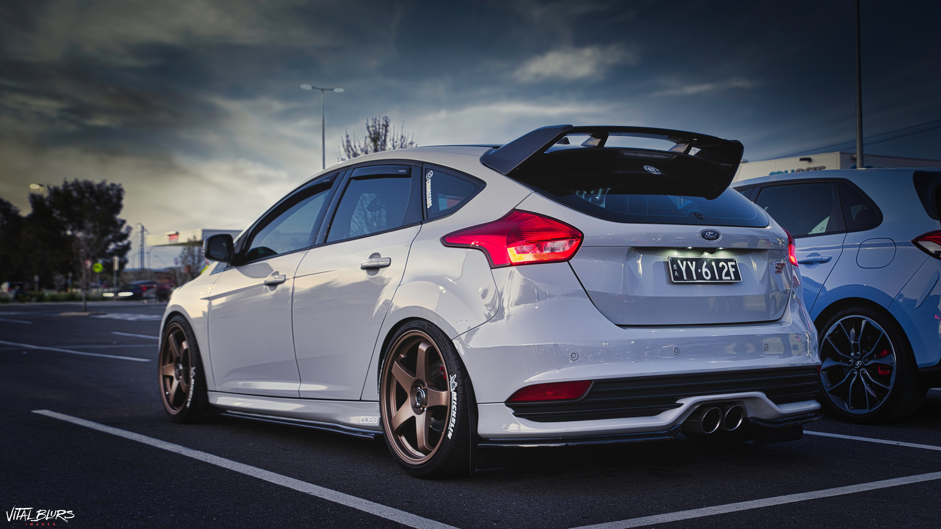 Ford Car Vehicle Outdoors Car Park Sky Clouds Ford Focus ST Grey Cars Colored Wheels Hatchbacks Euro 3840x2160
