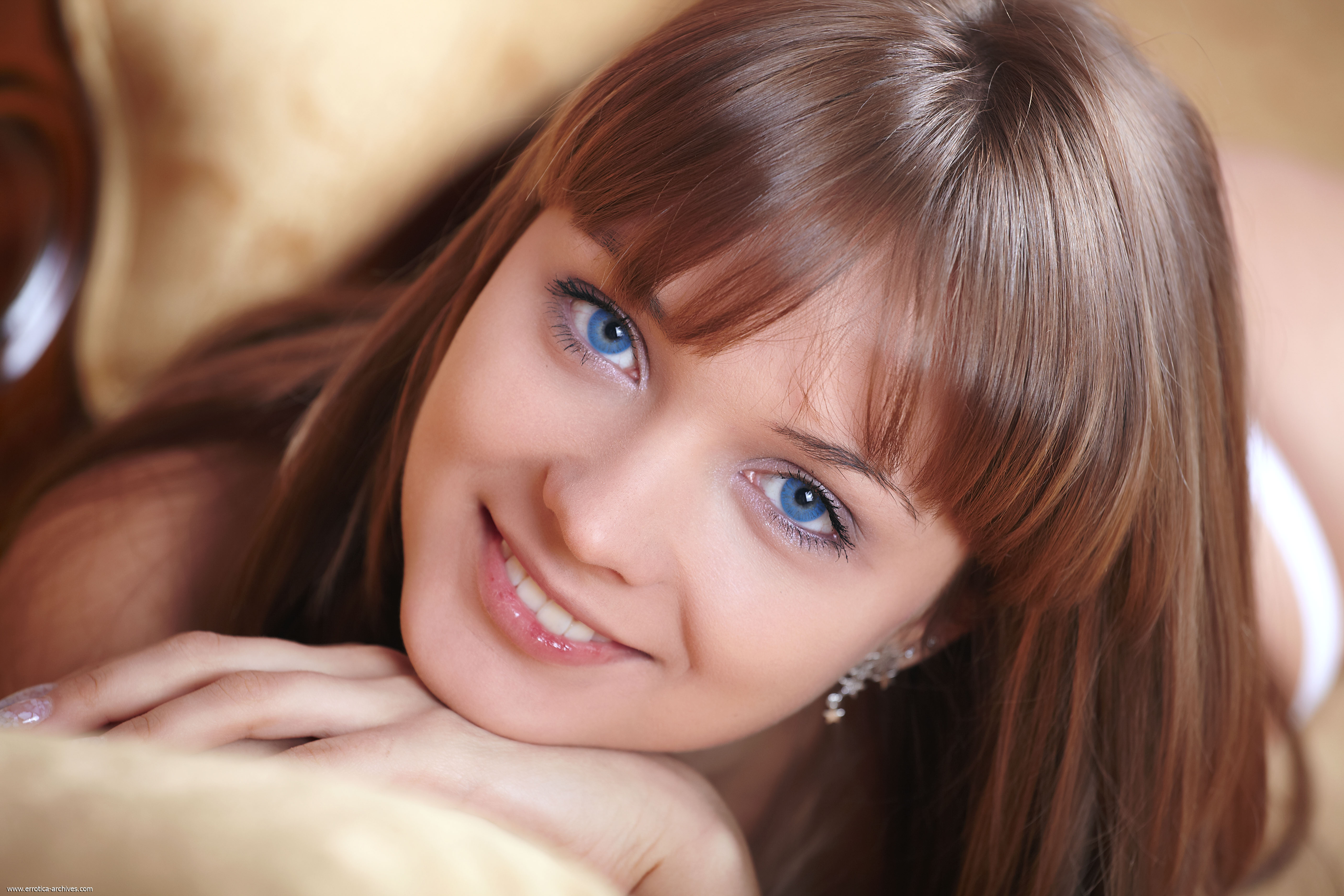 Auburn Hair Women Smiling Blue Eyes Face 5616x3744
