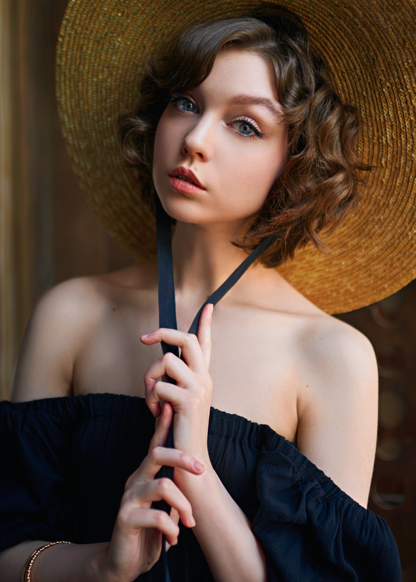 Sergey Fat Women Olya Pushkina Brunette Short Hair Wavy Hair Makeup Eyeliner Hat Straw Hat Looking A 1372x1920