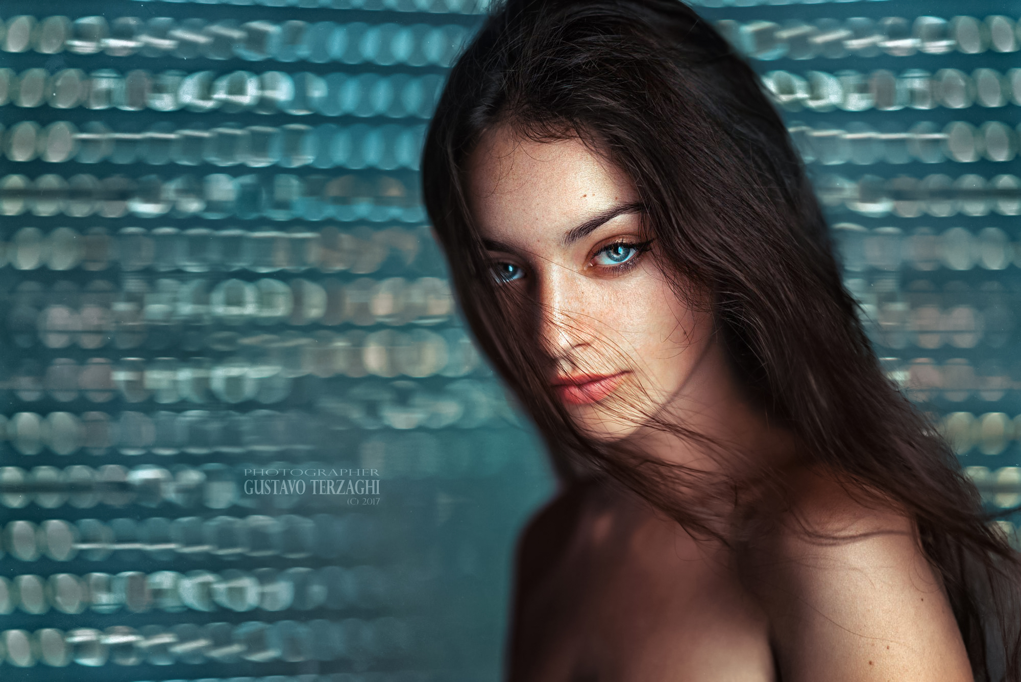 Gustavo Terzaghi Women Brunette Long Hair Eyeliner Blue Eyes Looking At Viewer Motion Blur Portrait 2000x1335