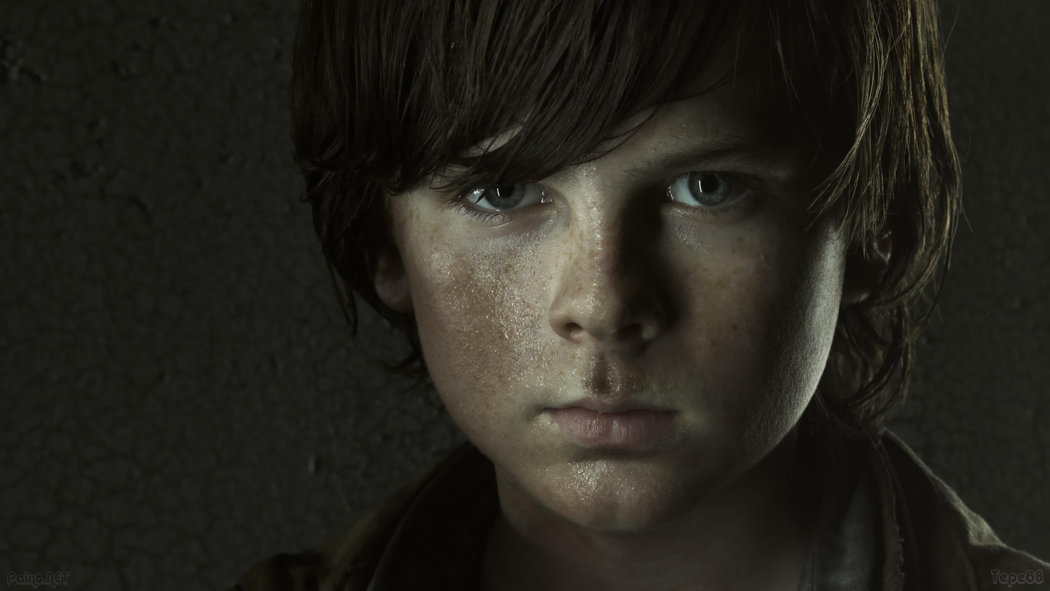 Actor Boy Chandler Riggs Face 3556x2000