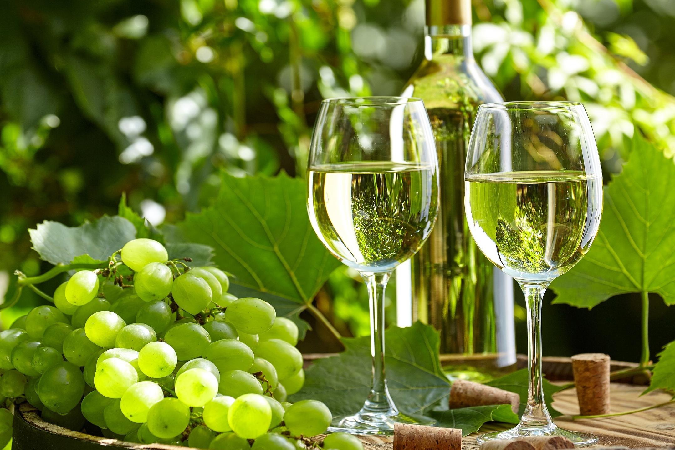 Drink Fruit Glasses Grapes Wine 2157x1440
