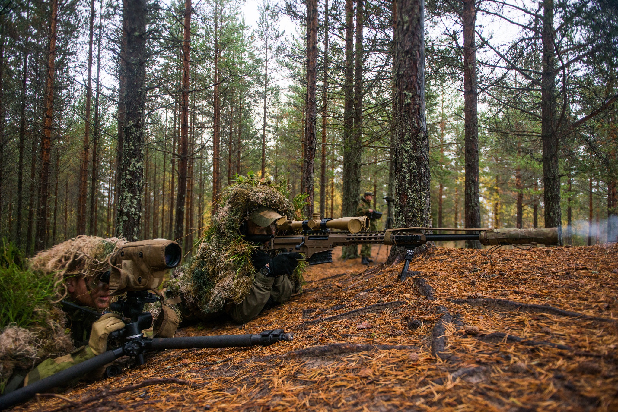 Camouflage Sniper Sniper Rifle Soldier 2048x1367