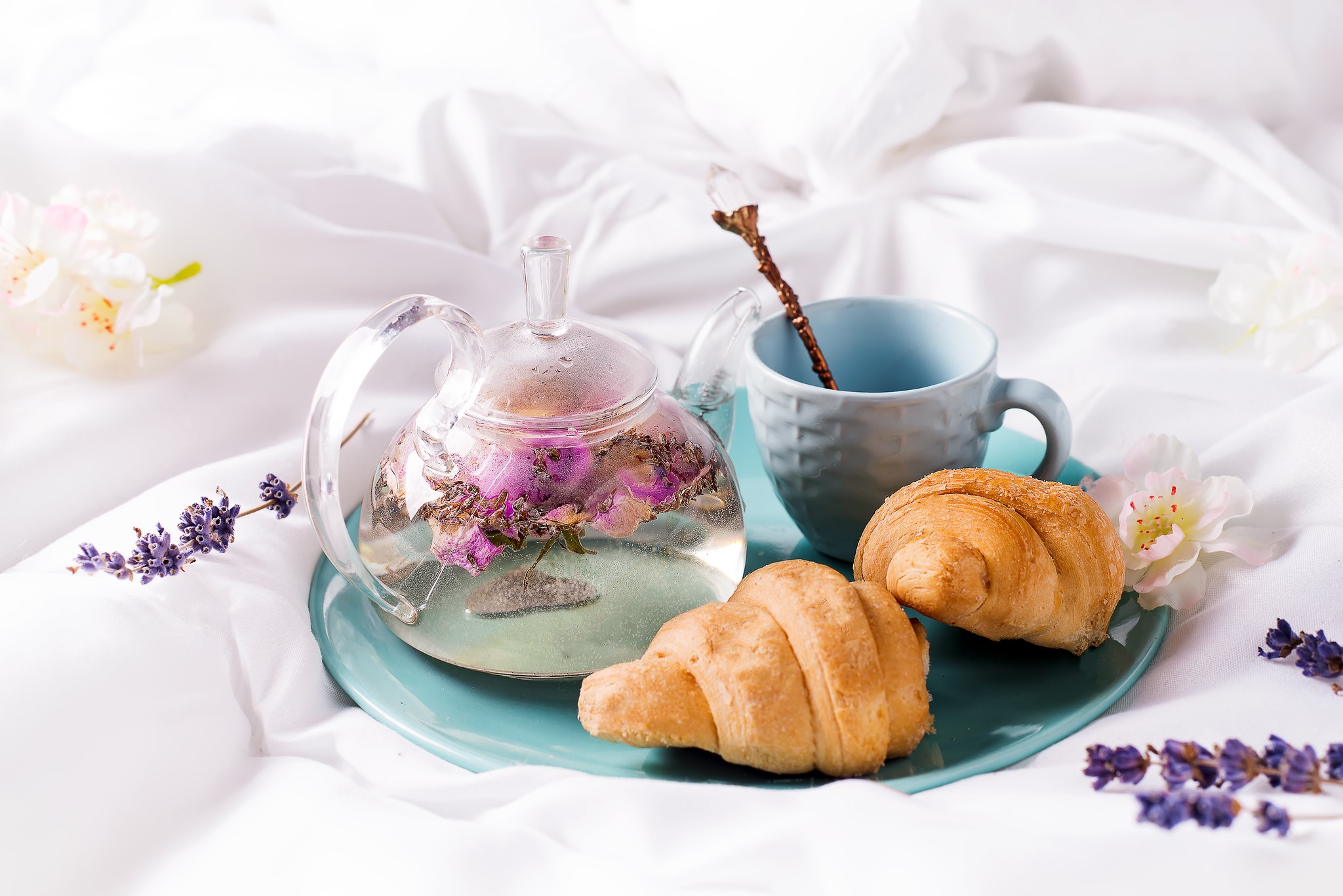 Croissant Lavender Still Life Tea Teapot Viennoiserie 2048x1367