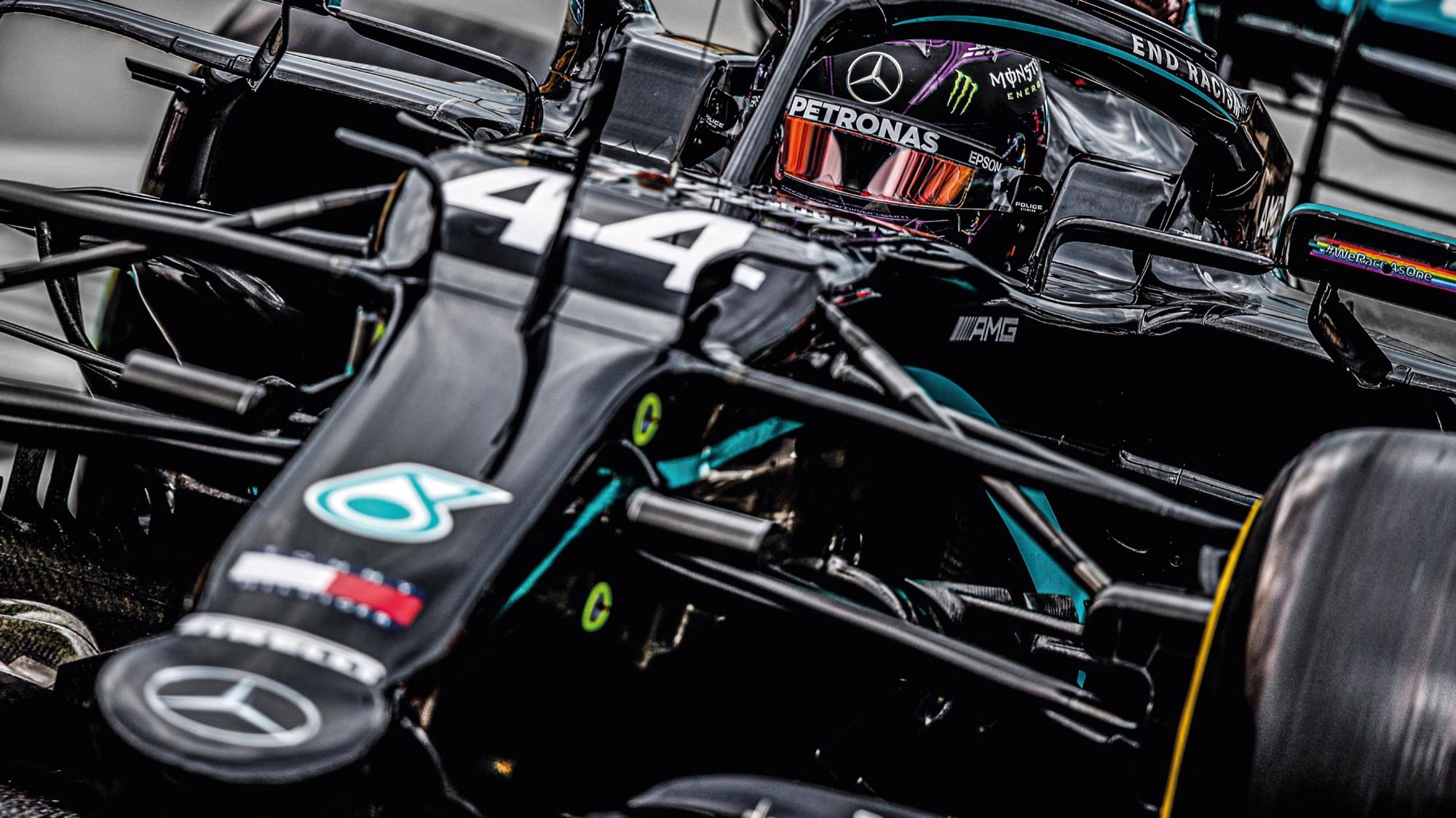 Lewis Hamilton Black Cars Formula 1 Mercedes AMG Petronas Racing Vehicle Race Cars Car Sport Sports 2000x1125